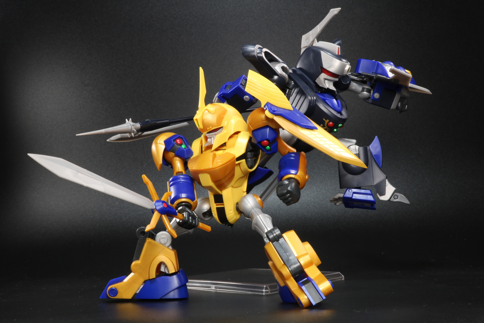 サムライオン、ヤリパンサーにチェンジ