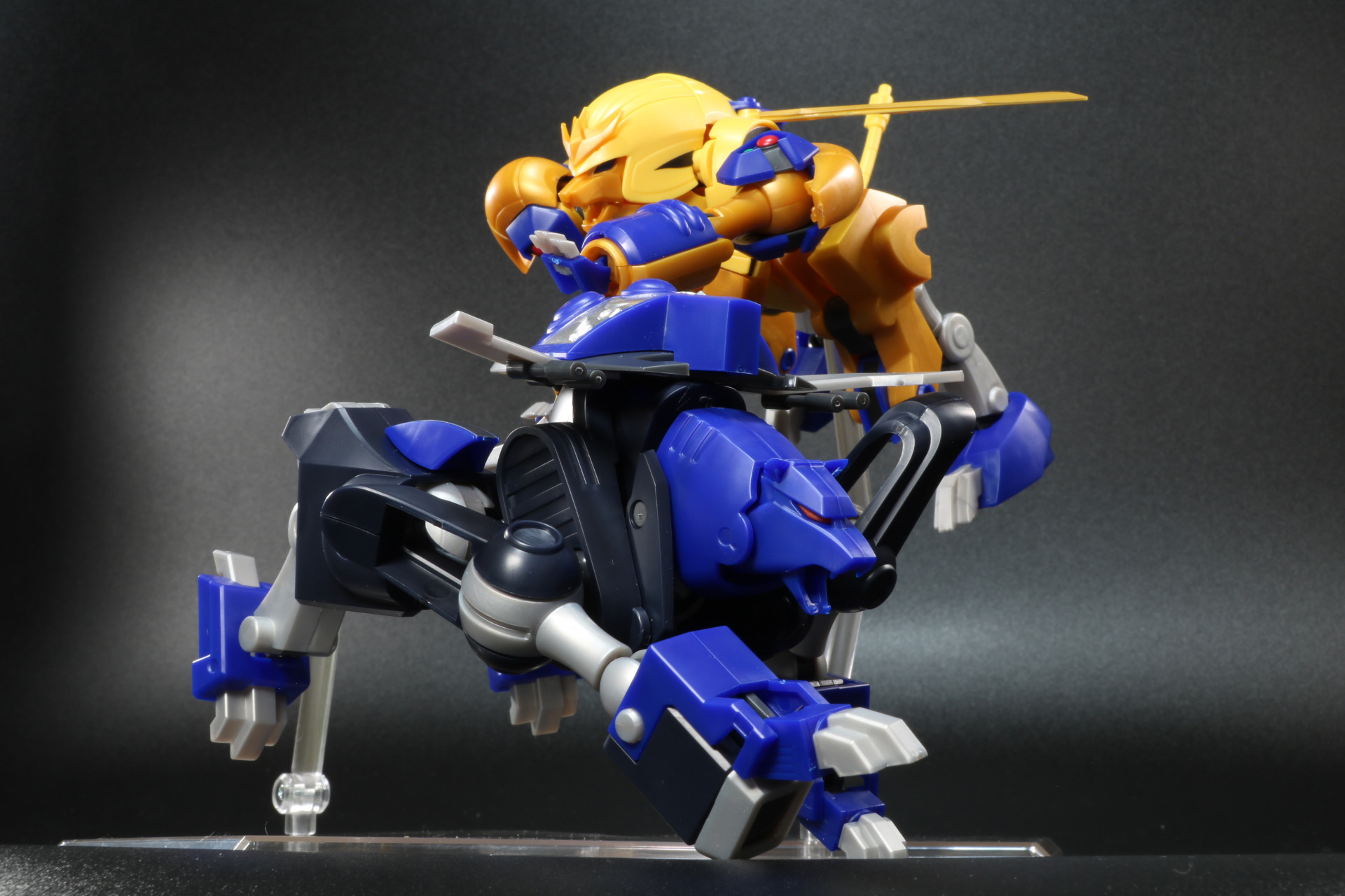 必殺技「ロイヤルスカッシュ」炸裂！