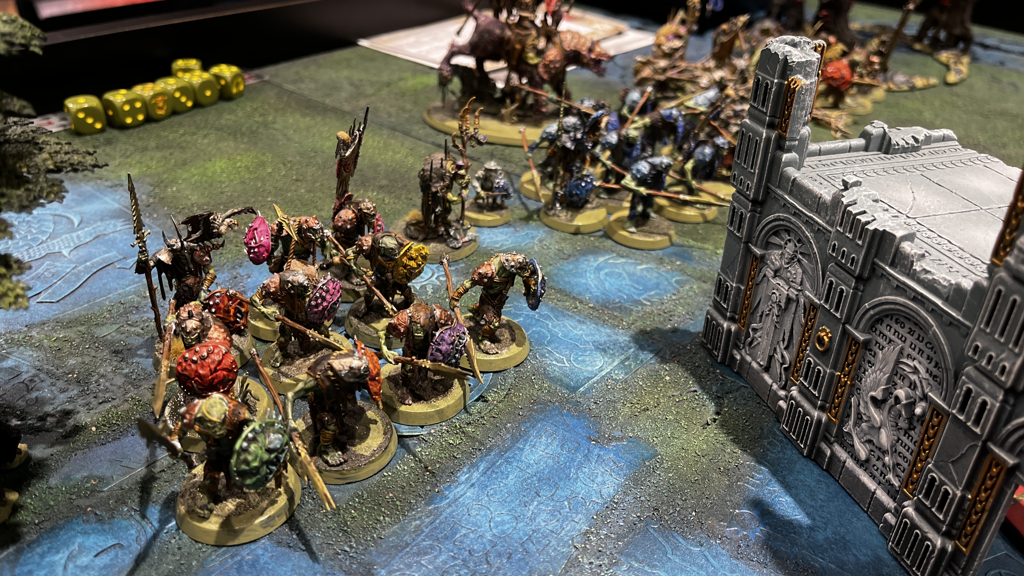 相手の「オールク」たち。きれいに彩られている