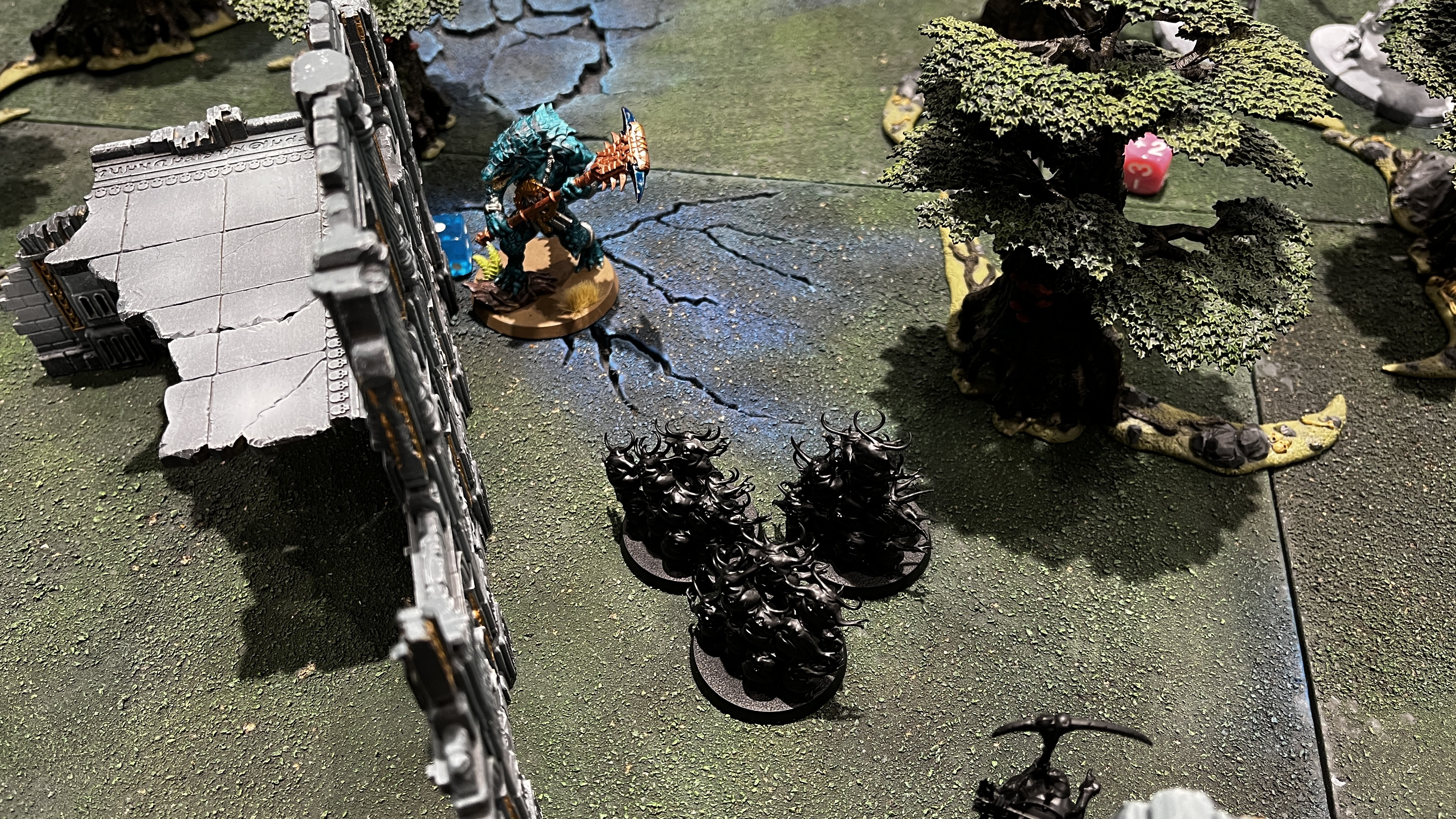 こちらのスキルで召喚した「ナーグリング」が大物に対する壁になる