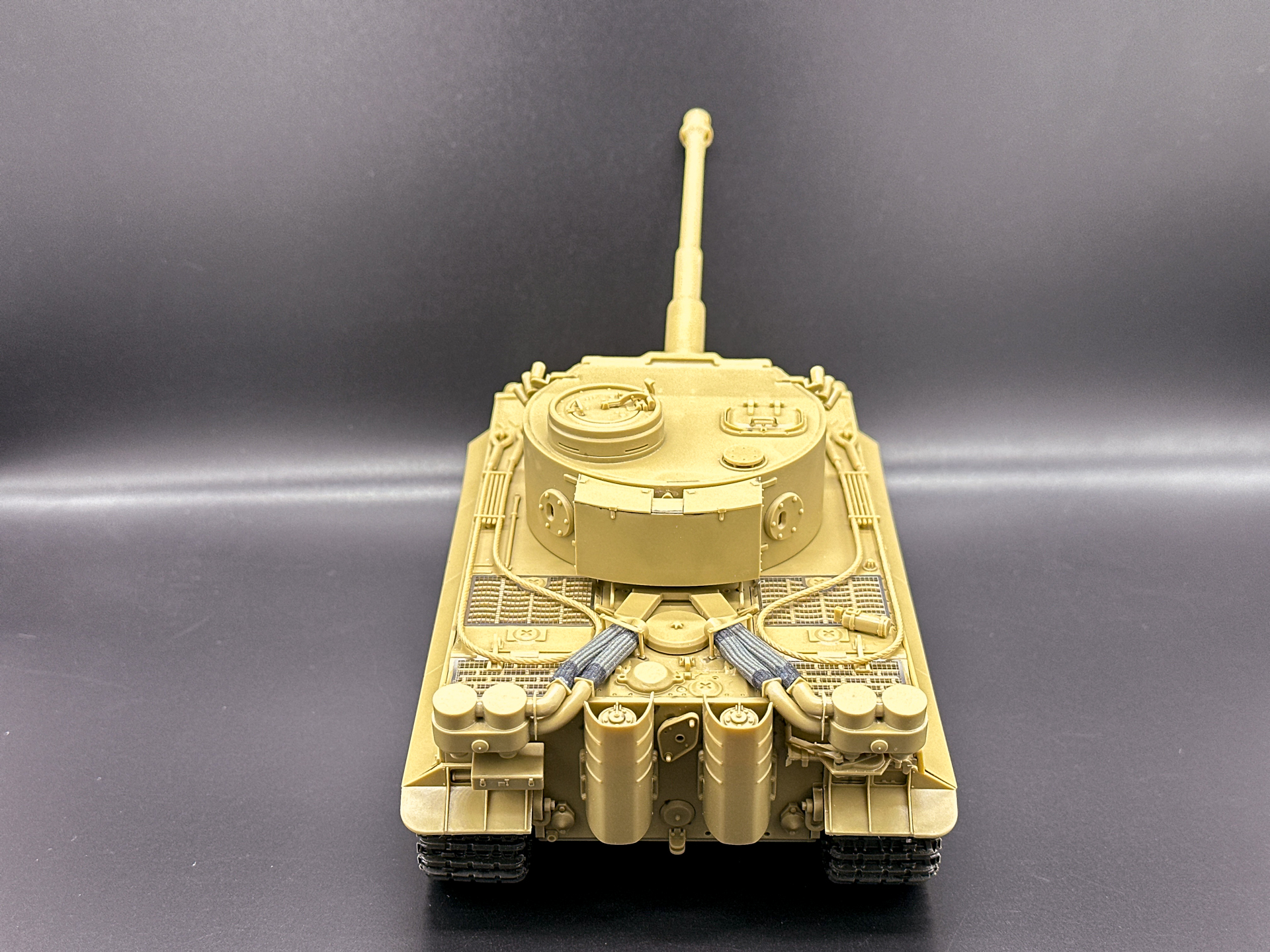 背面（塗装前）