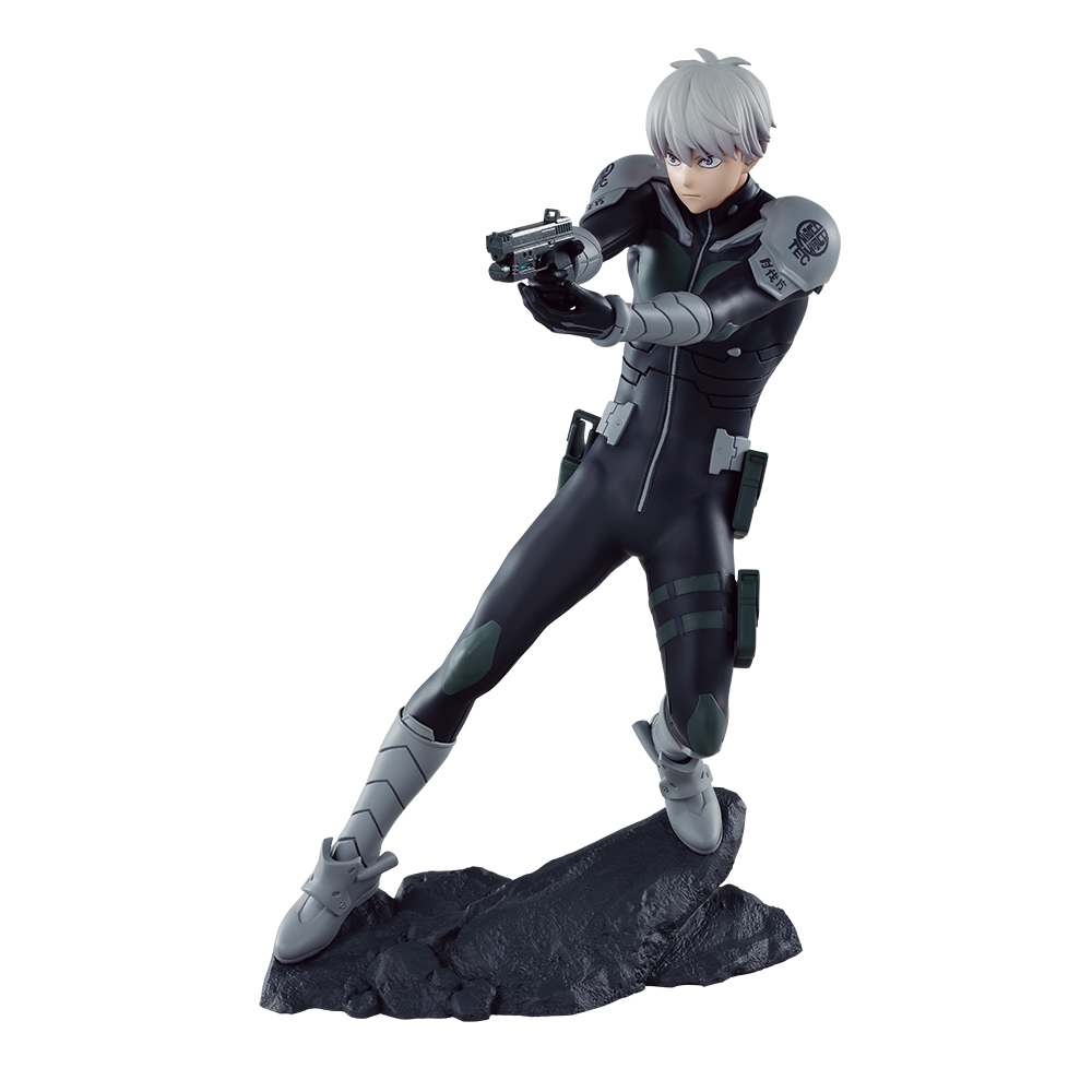 ファスナーのディティールまで防衛隊スーツの衣装設定を緻密に再現