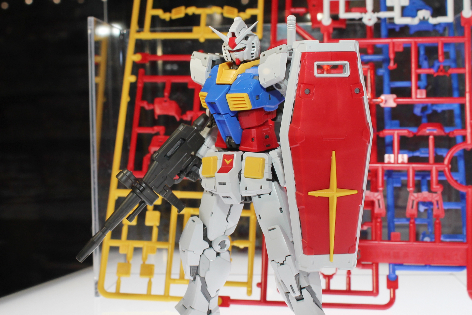 旧バージョンとはまた違うプロポーションを確立した