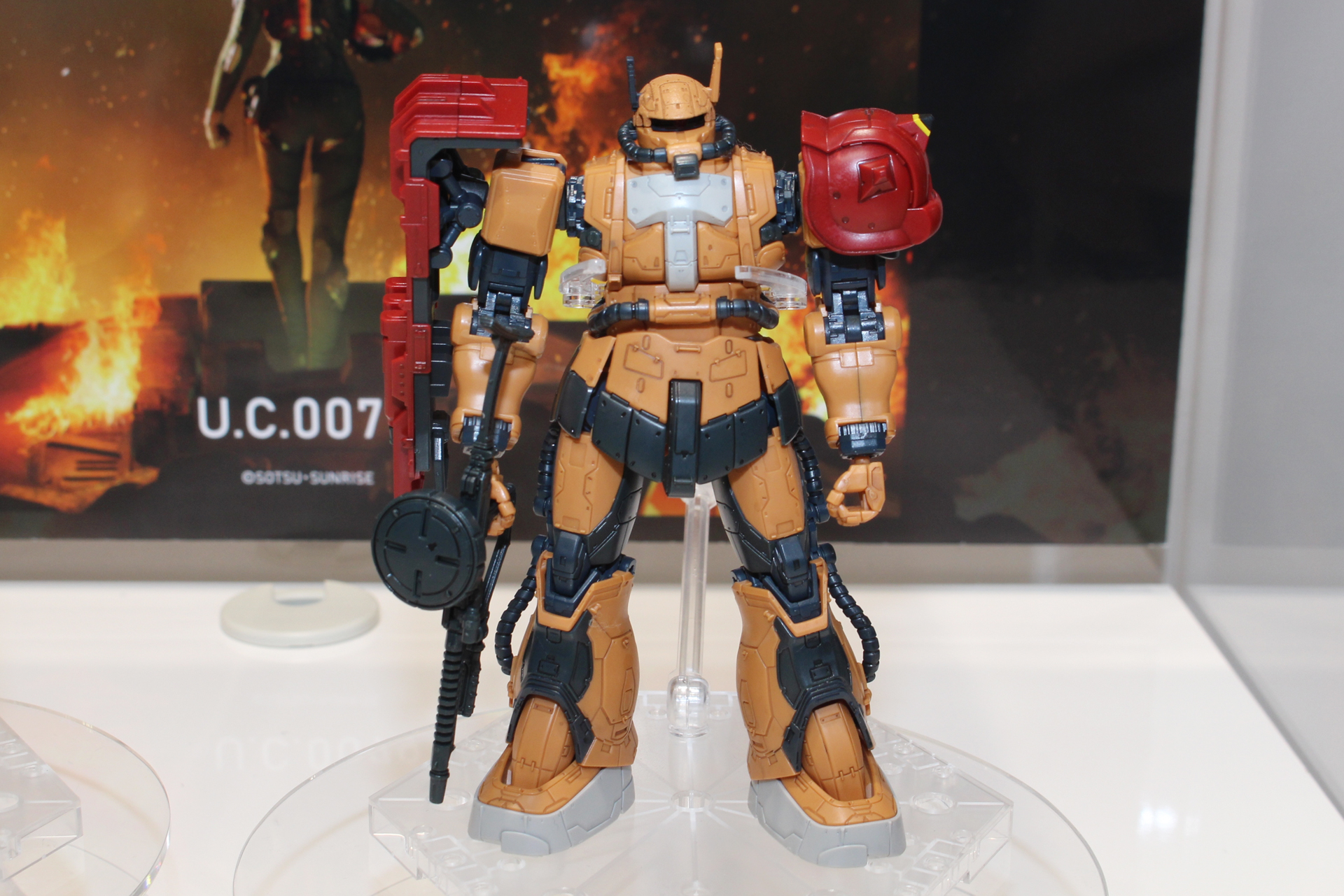 「HG 1/144 ザクII F型 ソラリ機（復讐のレクイエム）」。2024年秋発売予定。価格は未定