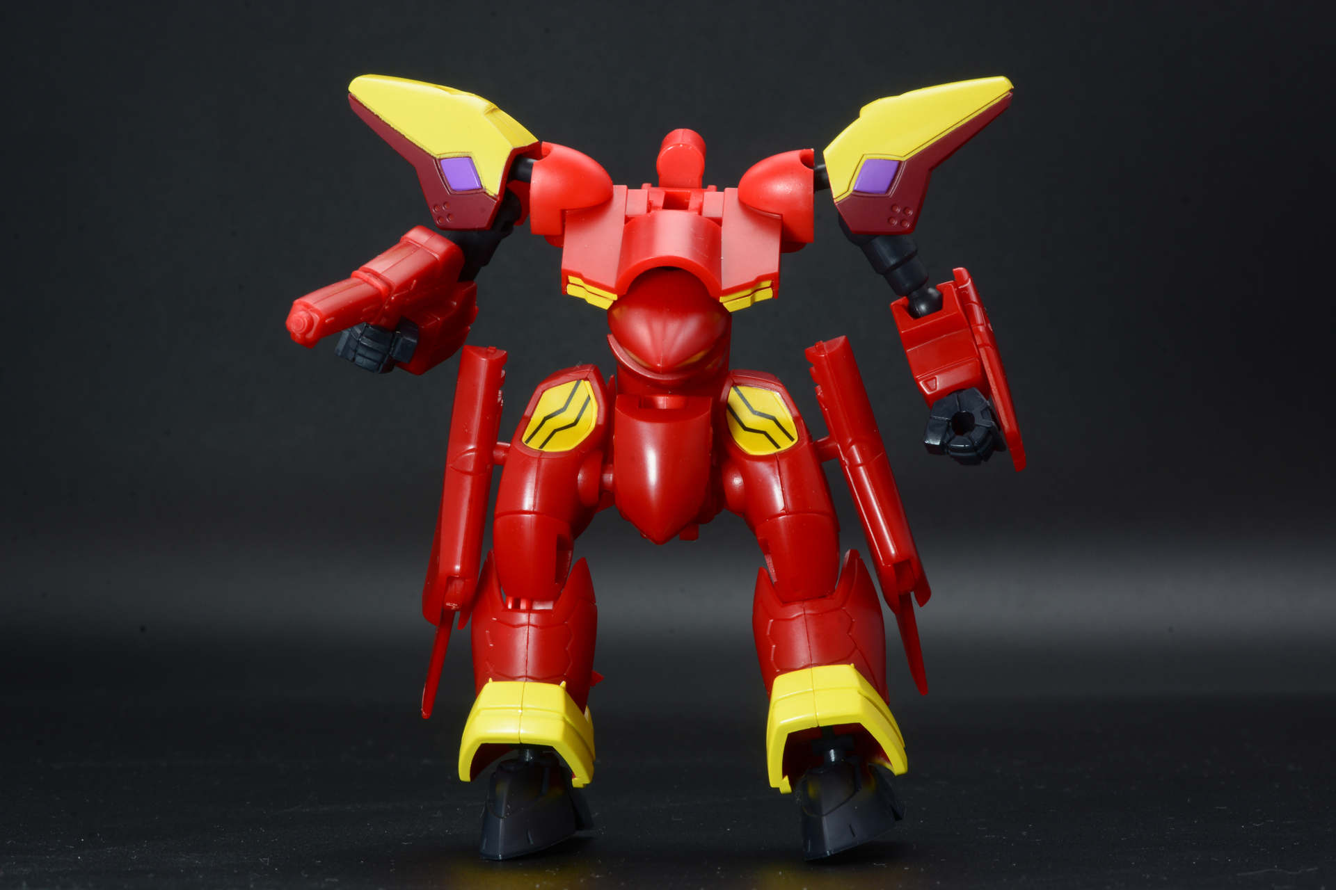 下半身を折り曲げるとプロポーションがしっかりする