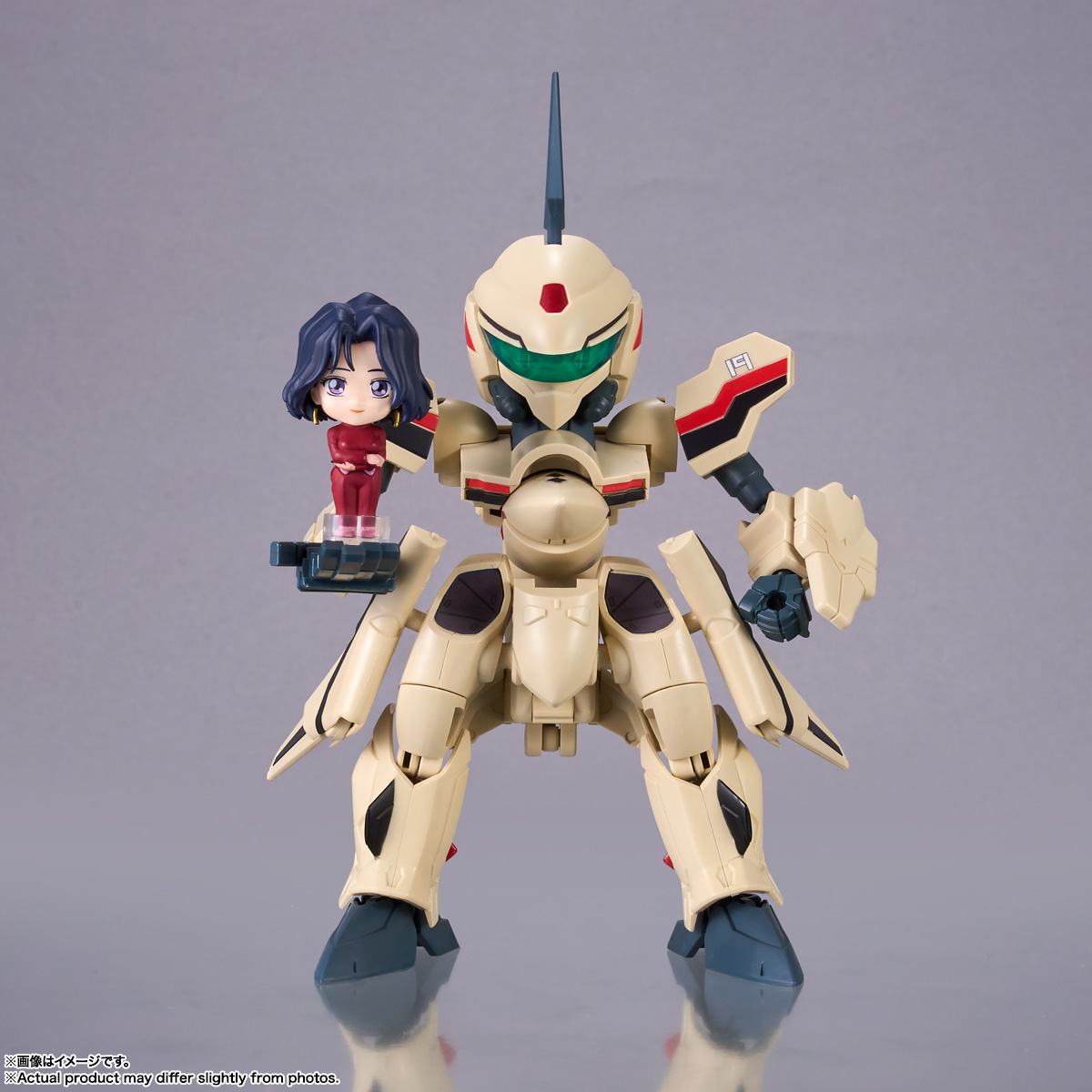 「TINY SESSION YF-19(イサム・ダイソン機) with ミュン・ファン・ローン」は8月発売だ