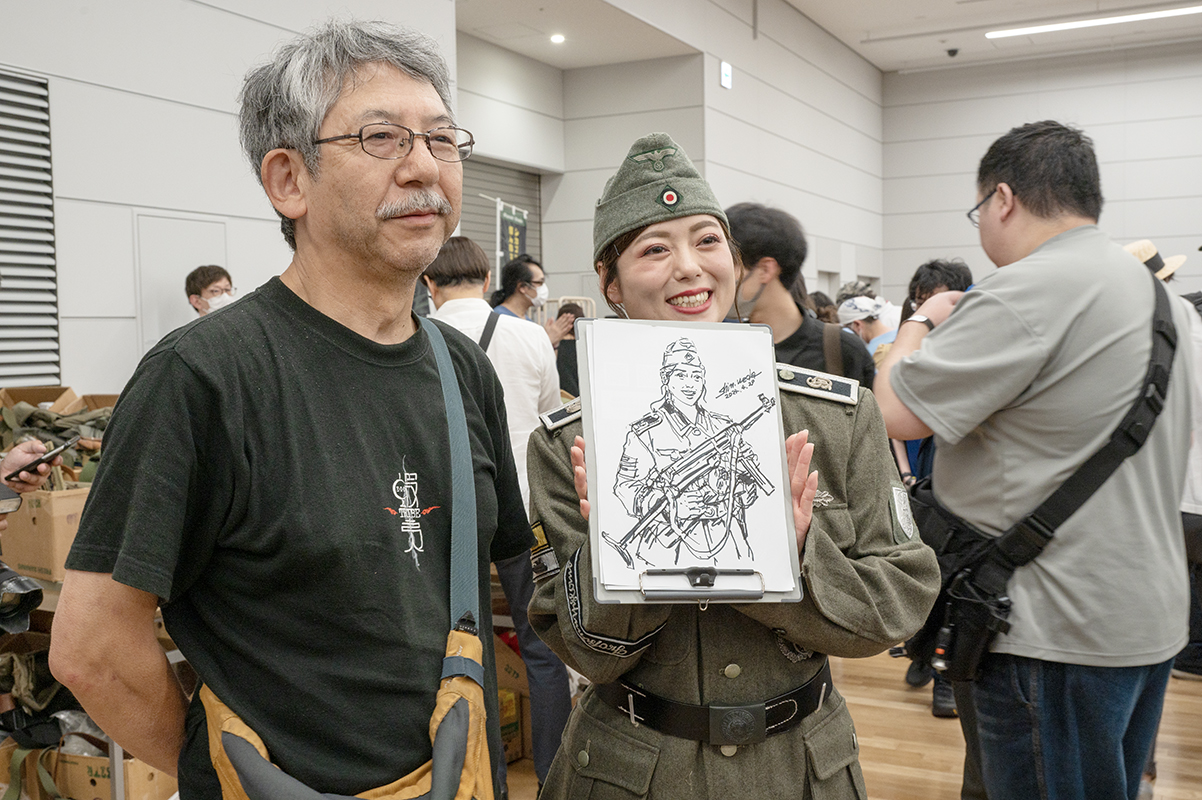 陽向さとこさんをモデルに上田信氏がイラスト描きプレゼントするサプライズ