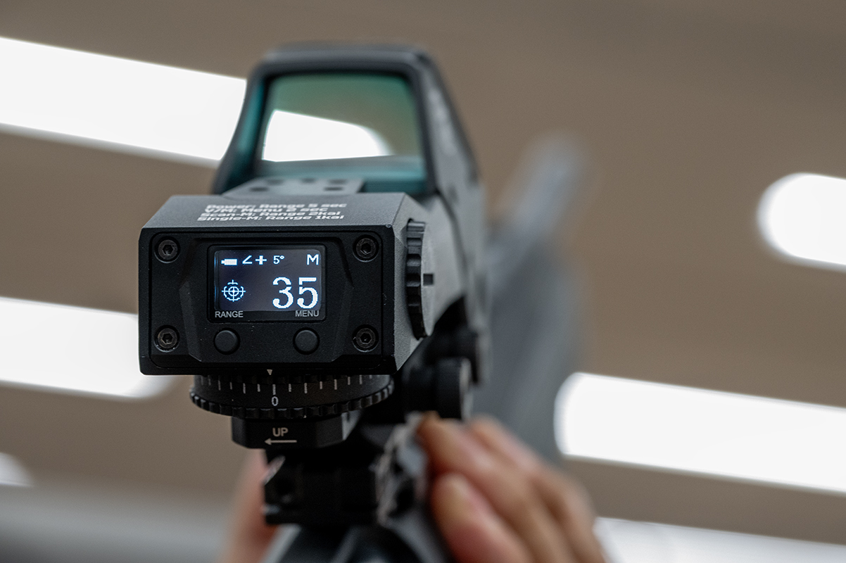 対象との距離が測れる