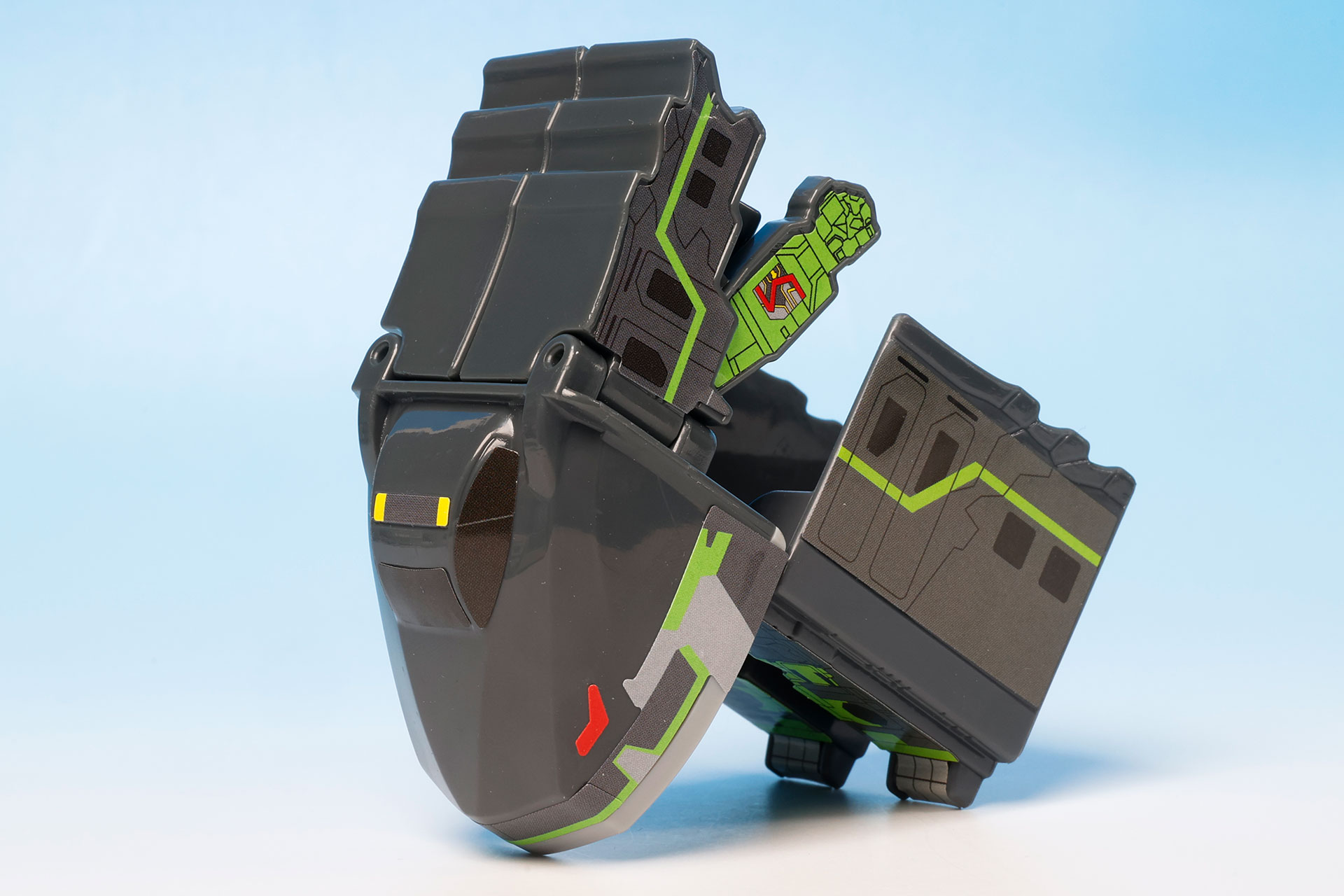 簡単に変形させることができるところもポイントだ