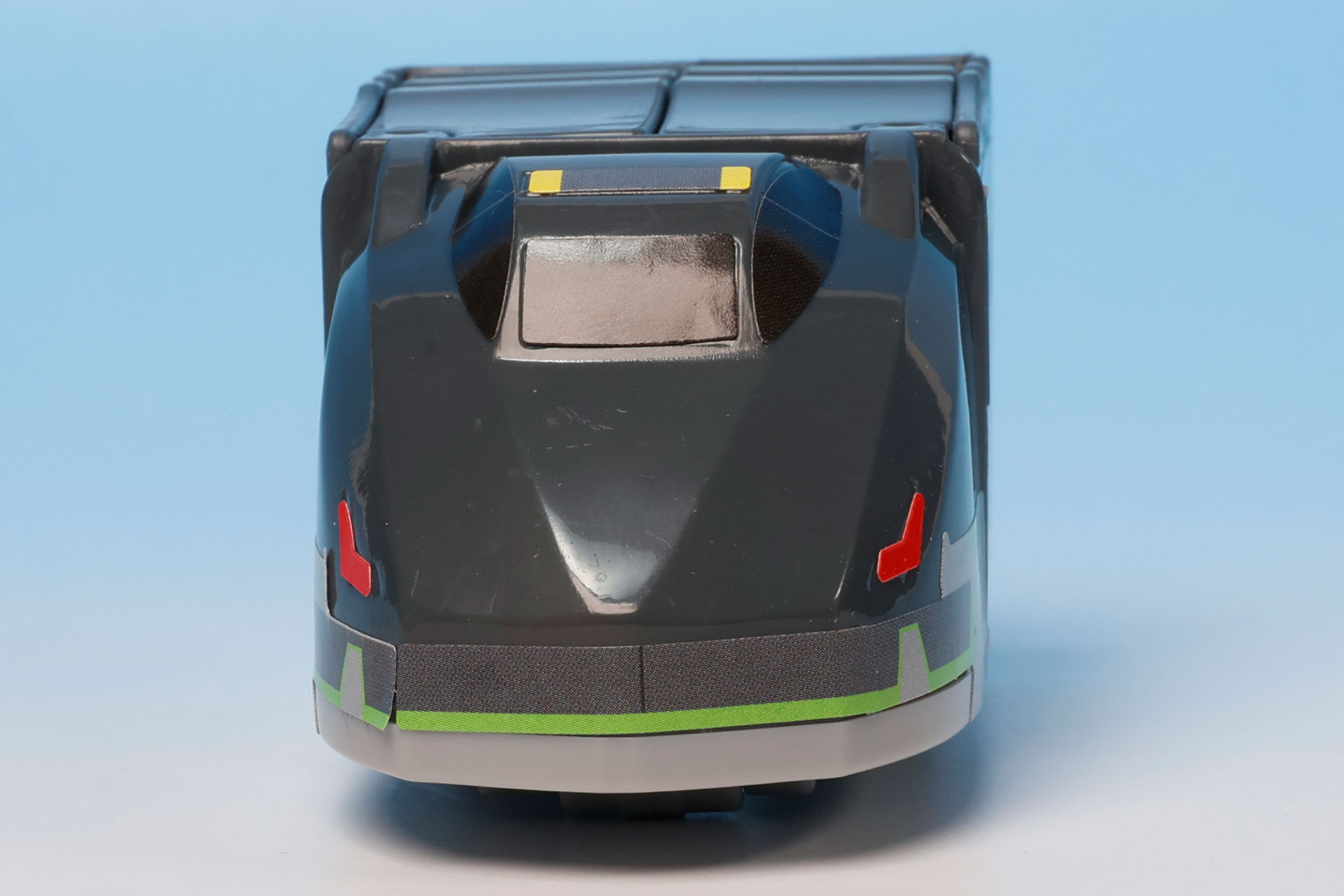 シンカンセンモードに変形したところ