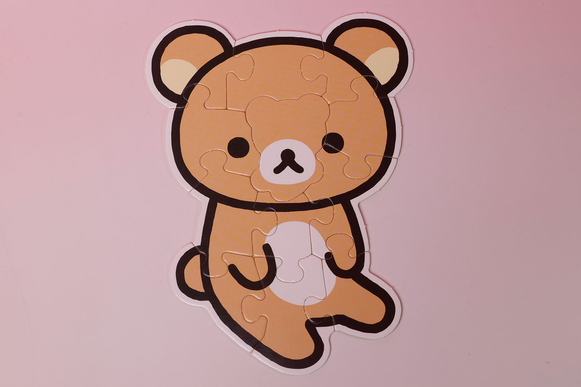 12ピースのパズルを完成させたところ