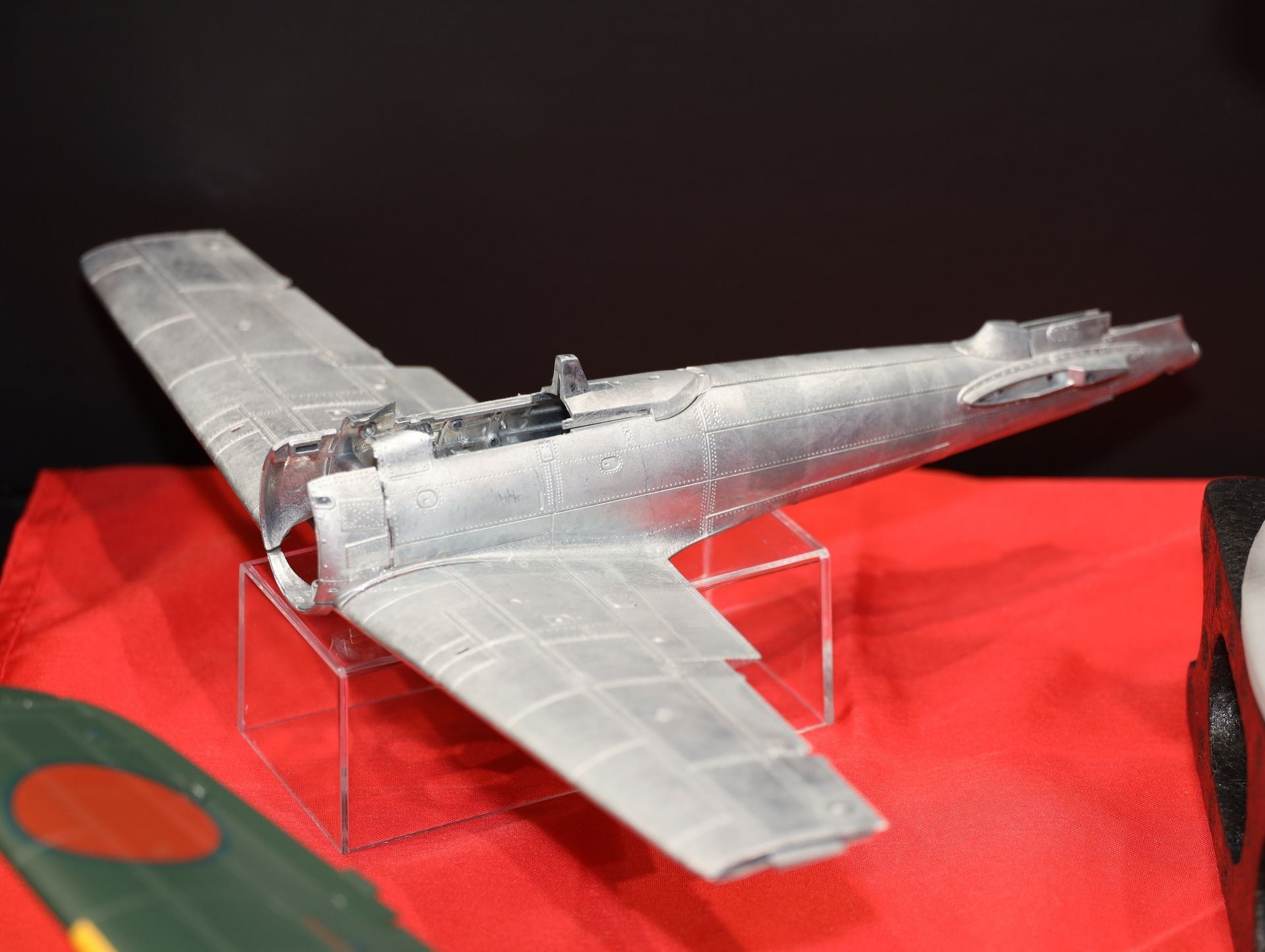 ボディにはアルミダイキャストを全面採用