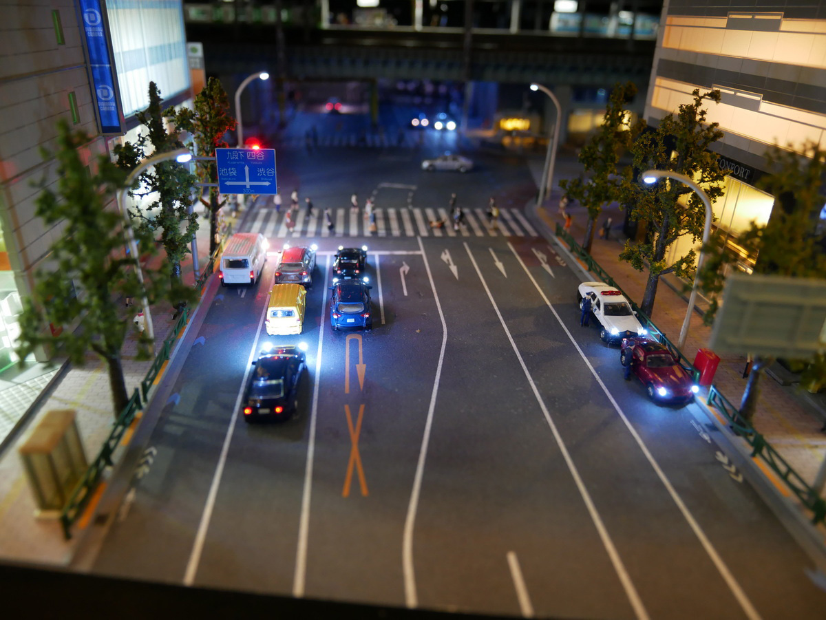 このそれぞれの明かりをコントロール可能。リアルな夜景を作り上げられる