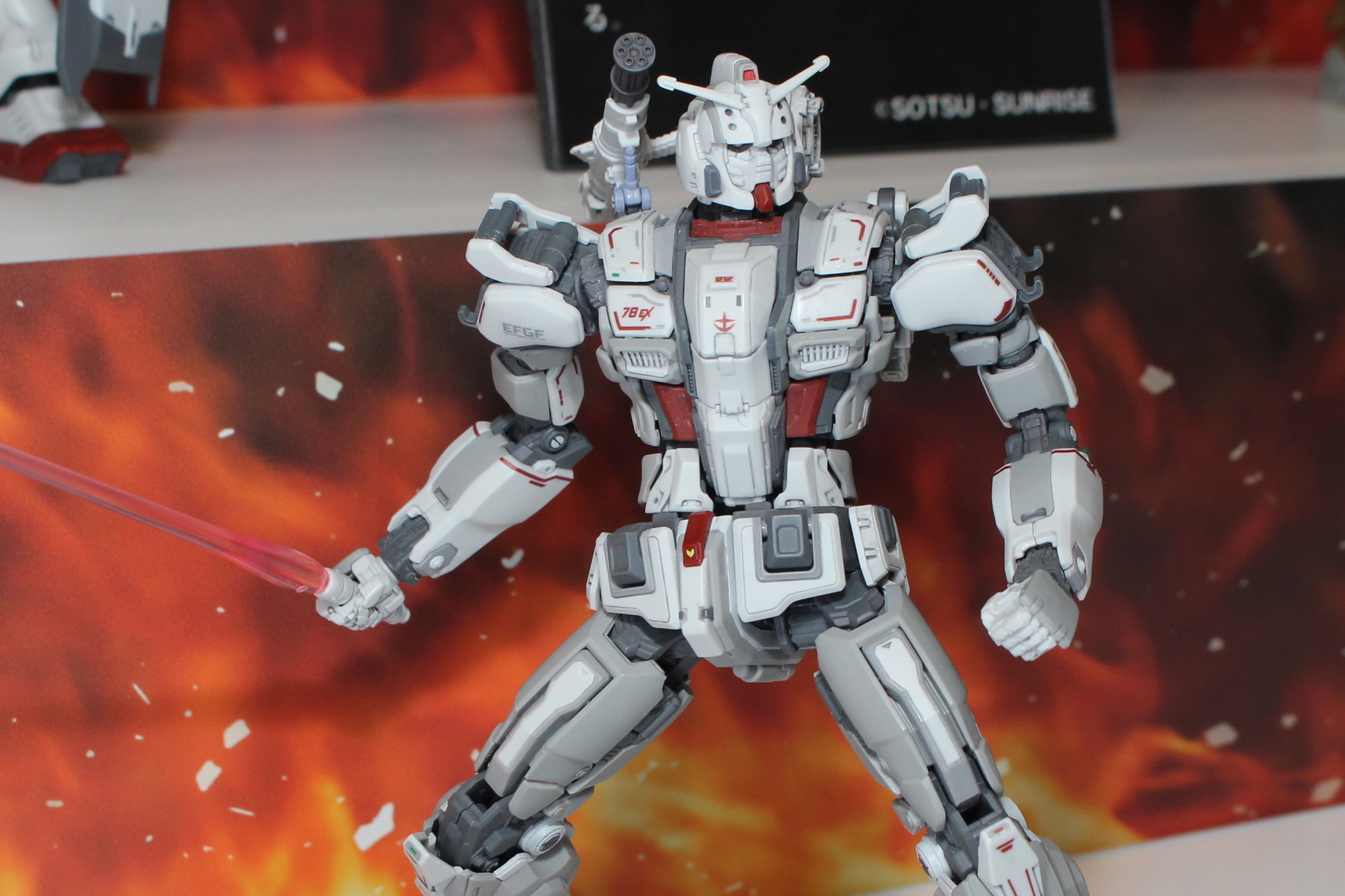 「HG 1/144 ガンダムEX（復讐のレクイエム）」。10月発売予定。価格は2,090円