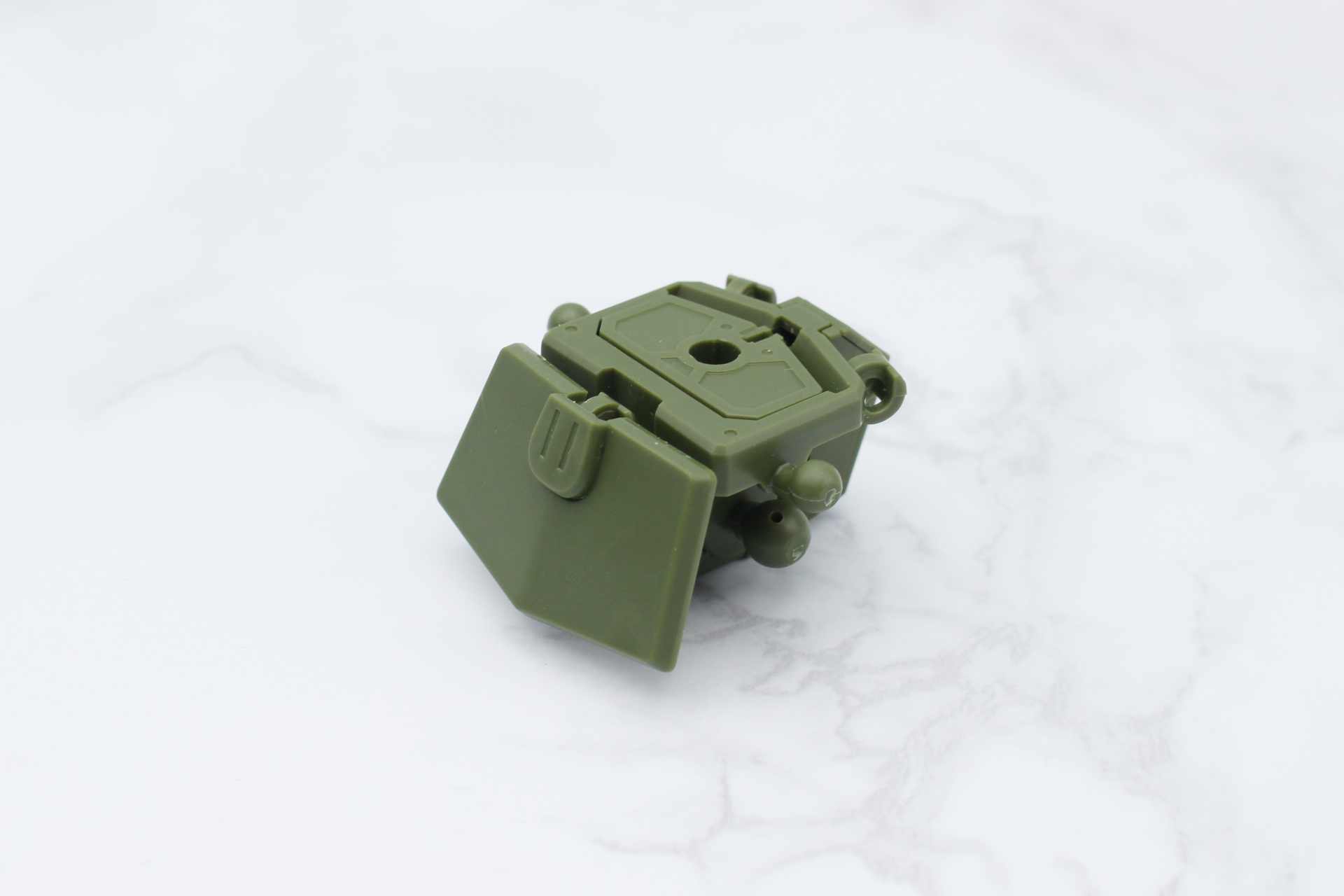 4方向に装甲を取り付ける