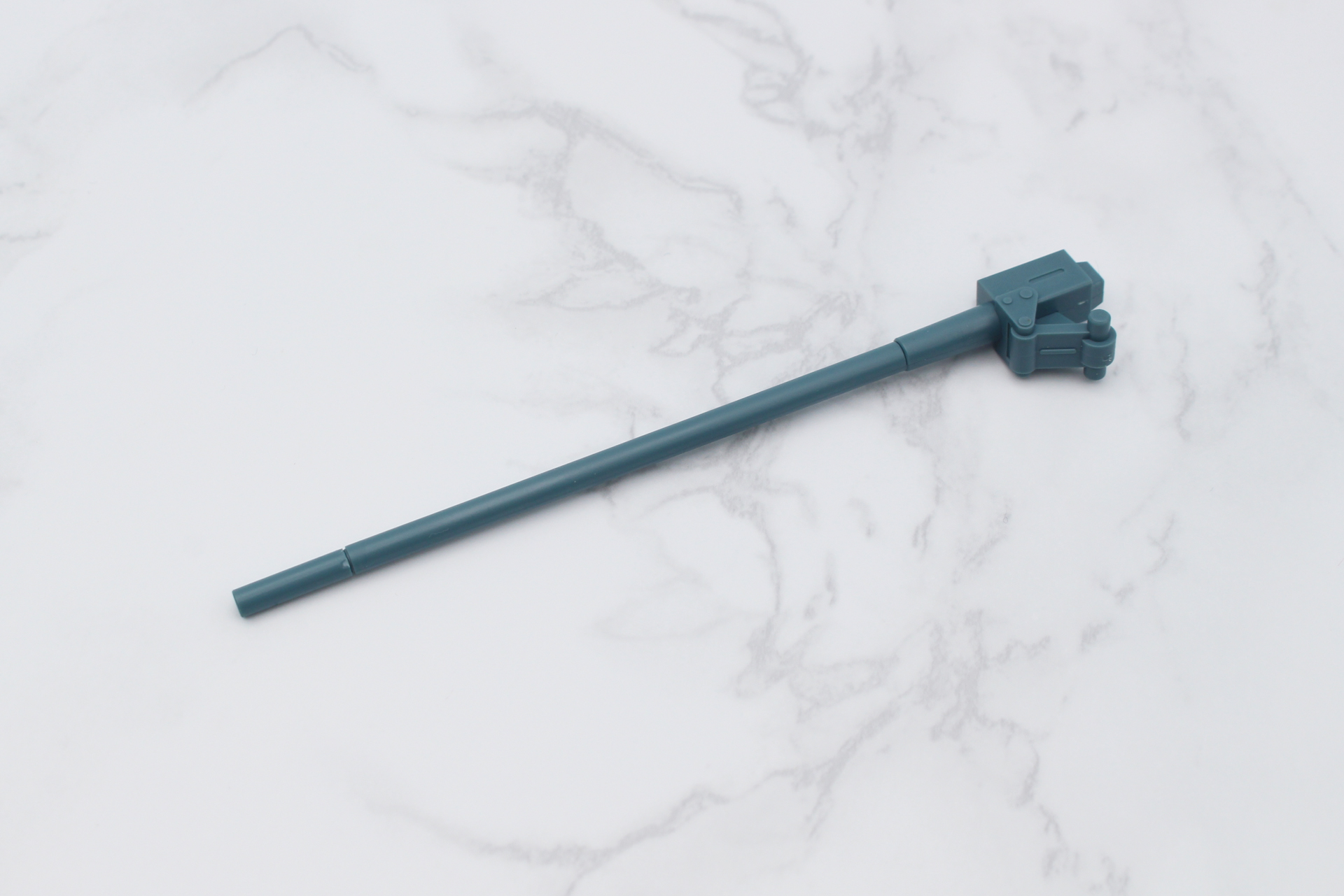 銃身を組み立てる