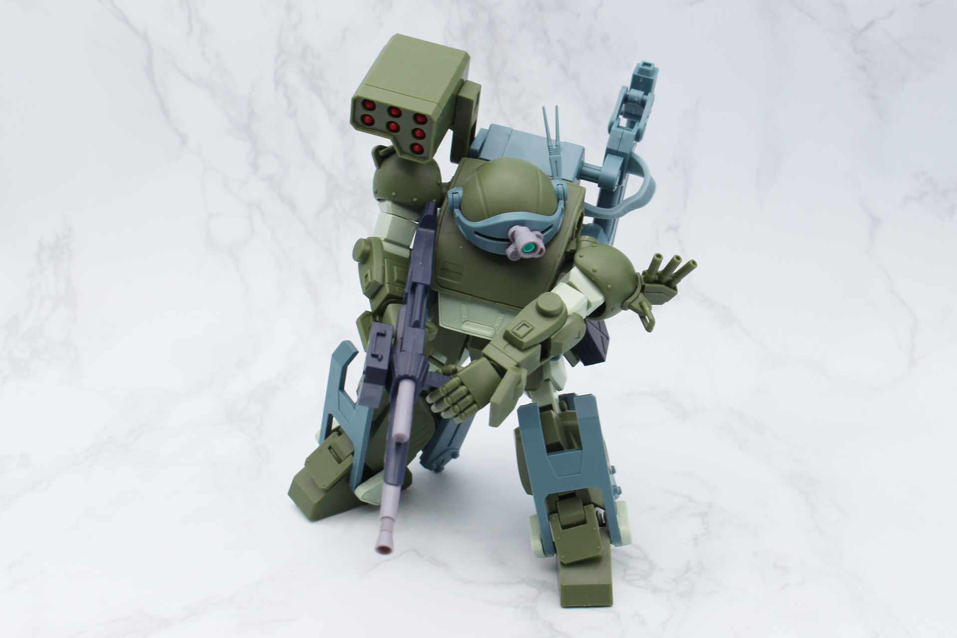 ヘビィマシンガンのストックを持つための平手（左手）が付属