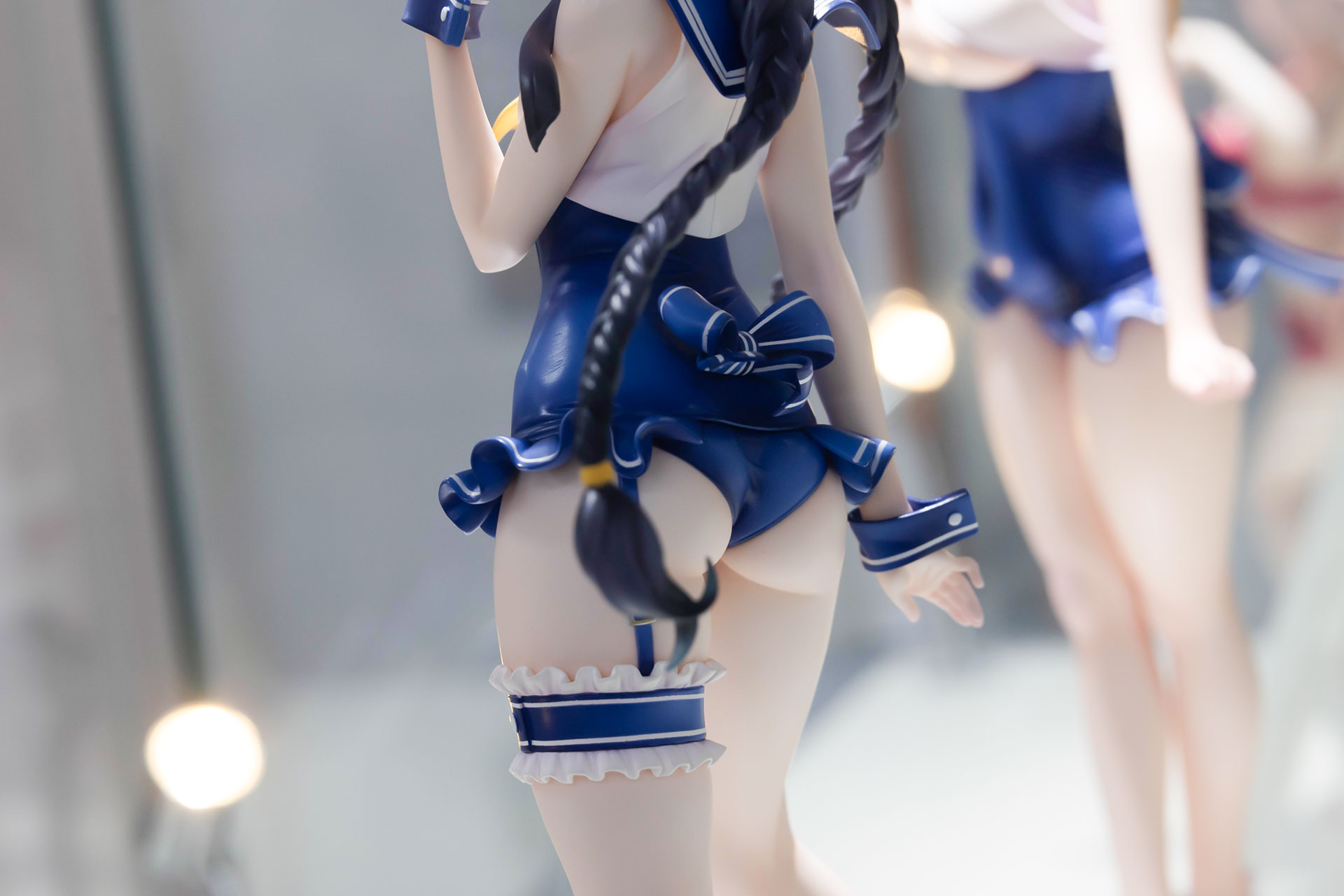 後ろから見ると……これはけしからん！