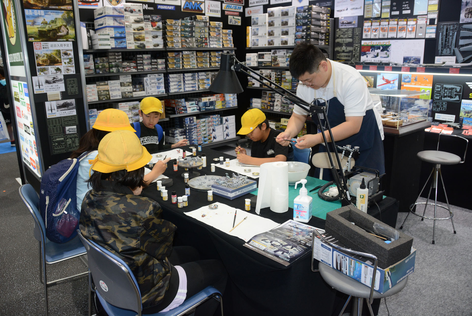 BEAVER　CORPORATIONは組み立てや塗装教室を開催