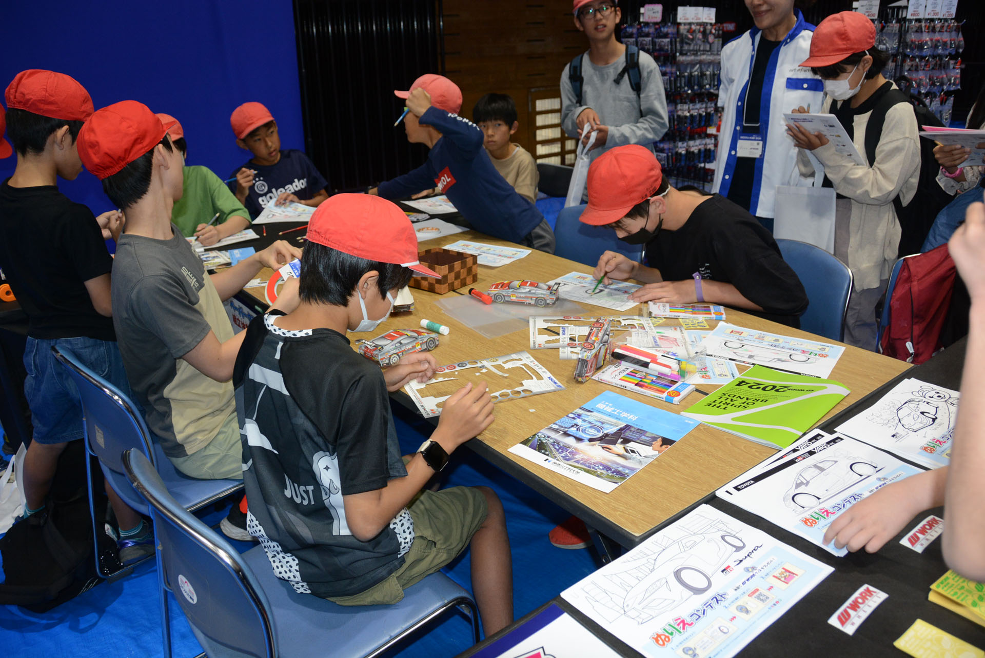 様々な体験コーナーが用意されている