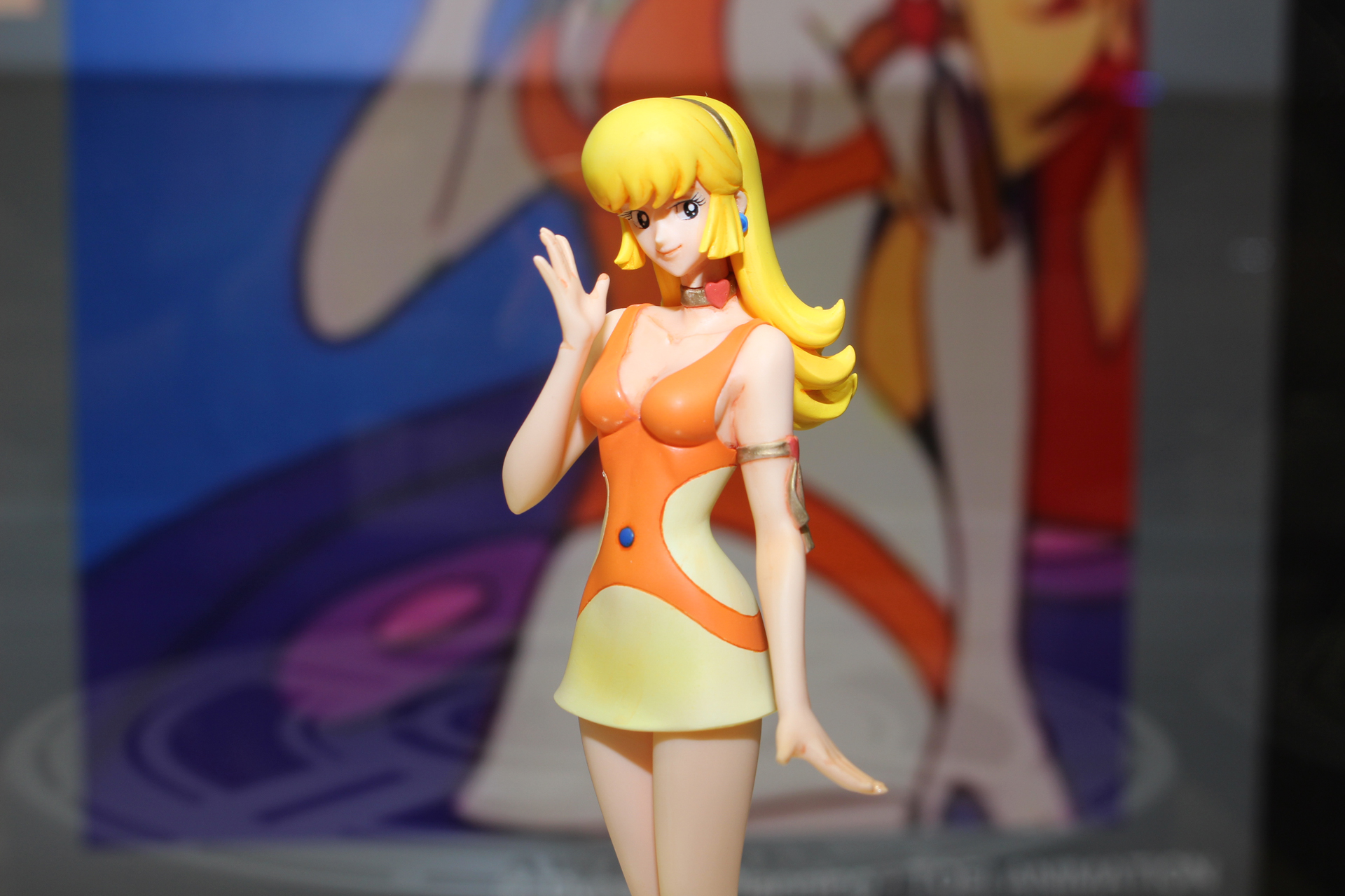 2月に発売された「キューティーハニー」に続く、変身前のハニーを立体化。ミニスカワンピース姿がまぶしい。特徴的な後ろ髪の形も再現している