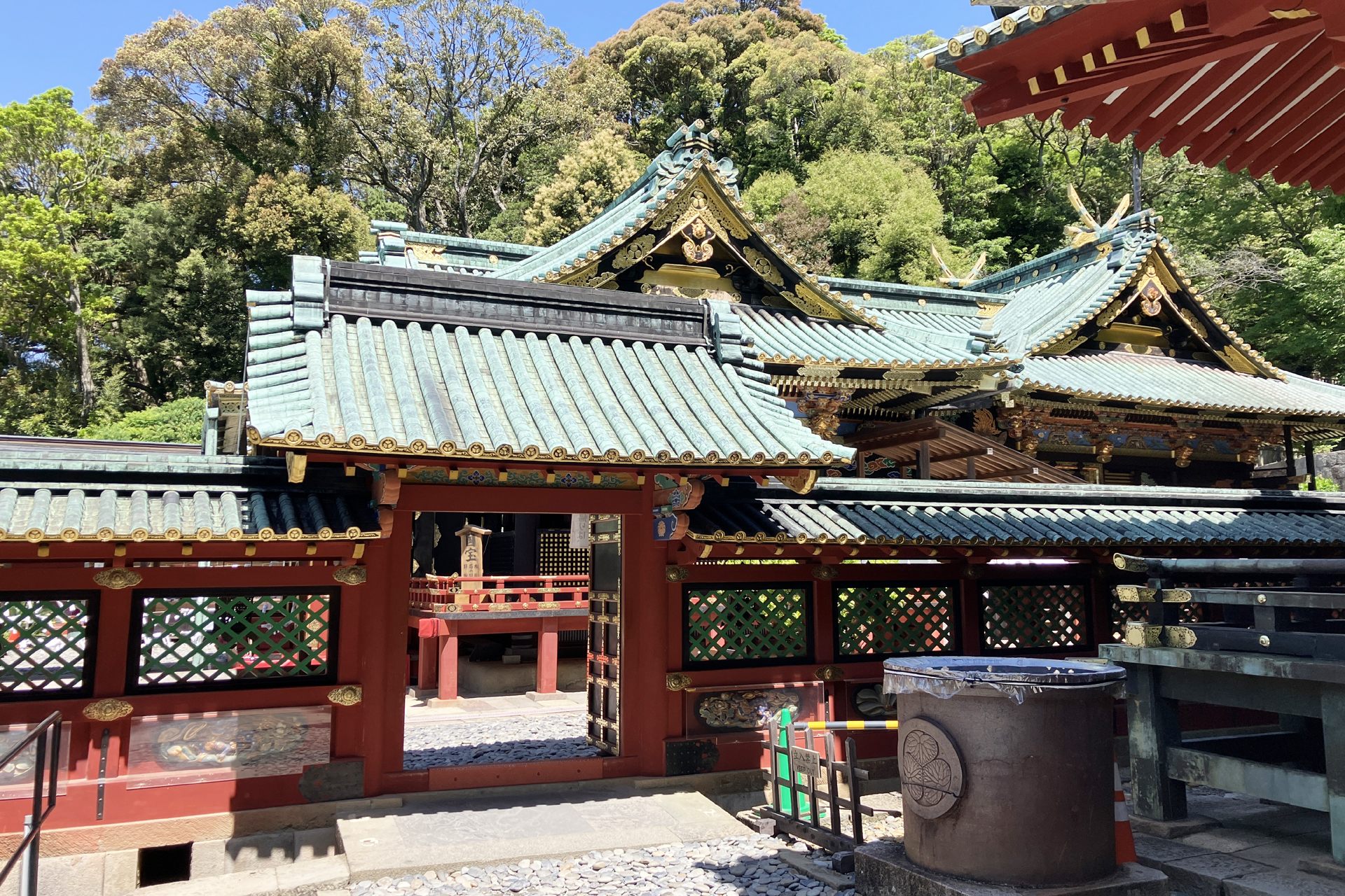 久能山東照宮の御社殿。きらびやかな装飾は毎度目を奪われてしまう（筆者は今回が2度目の参拝）