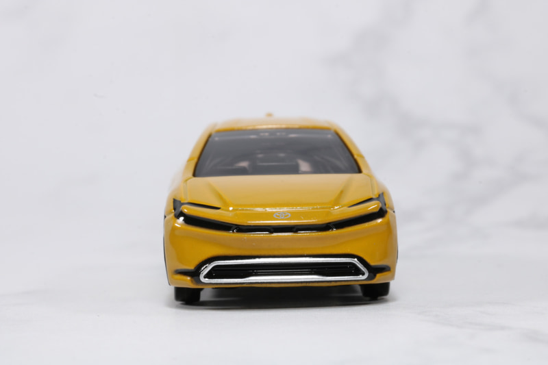 正面から見ても丸みのあるフォルムがわかる