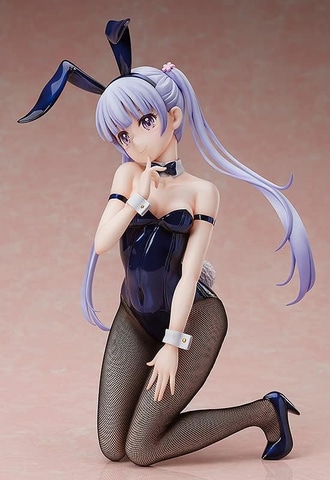 アニメ「NEW GAME!!」よりバニースーツ姿の「涼風青葉