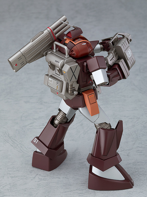 「COMBAT ARMORS MAX02 1/72 Scale ソルティックH8 ラウンドフェイサー」（別売）にも装着可能。