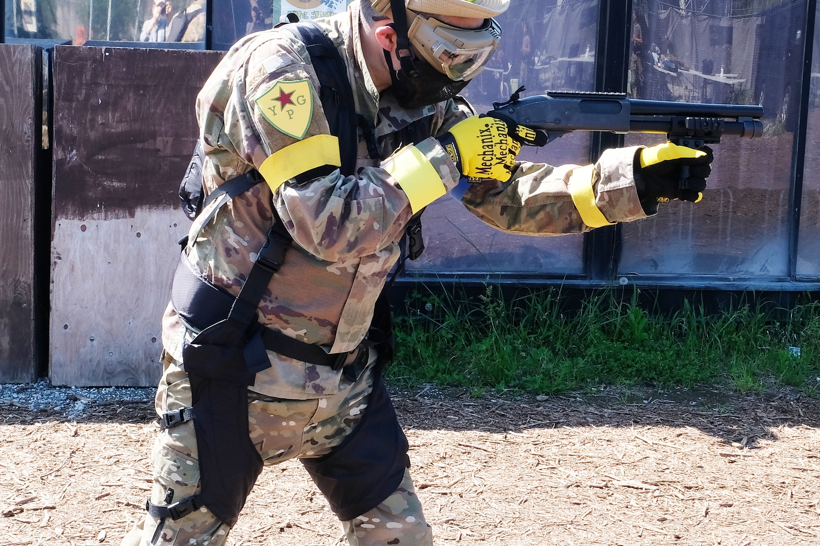 今回紹介する「全身水冷スーツ」