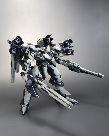 ARMORED CORE4」よりプラモデル「インテリオル ユニオン Y01