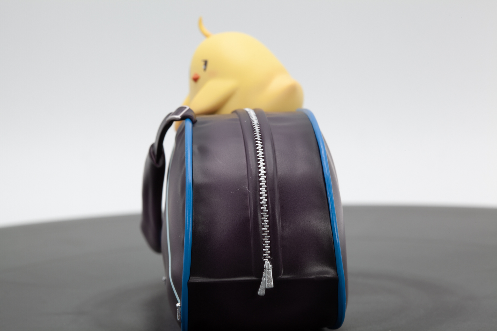 ジッパーまでも細やか