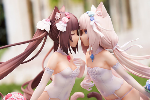 ネコぱら」よりウエディングドレス姿のショコラ＆バニラの