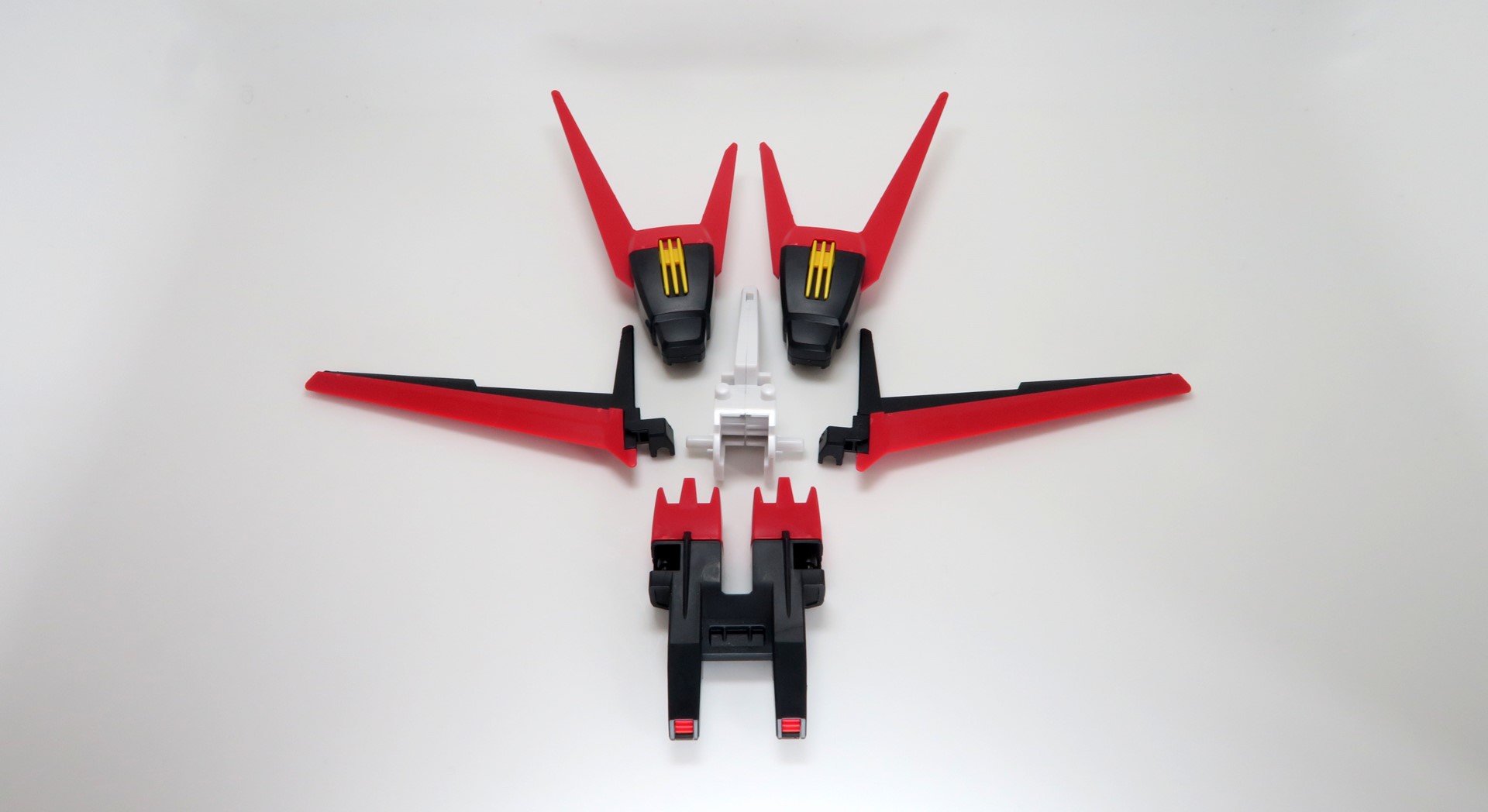 エールストライカーは6つの部位で構成されている