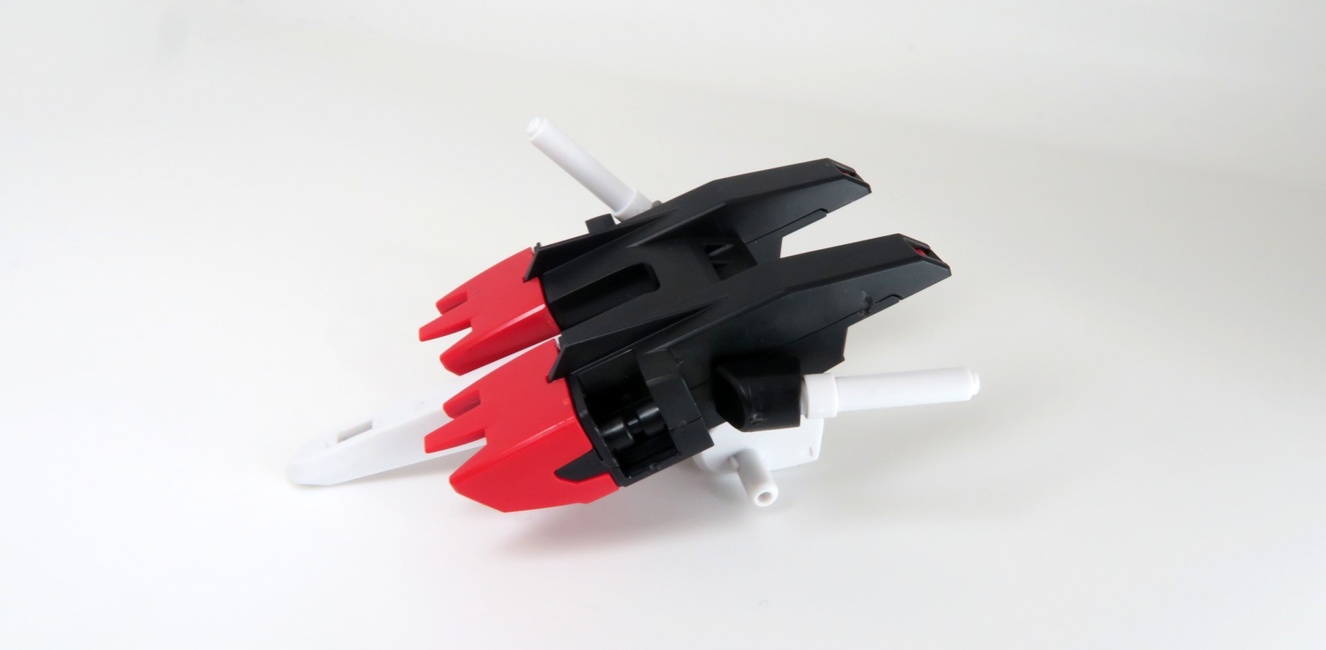 後方には画像奥までが限界だが、前方にはかなり自由に動かすことができる