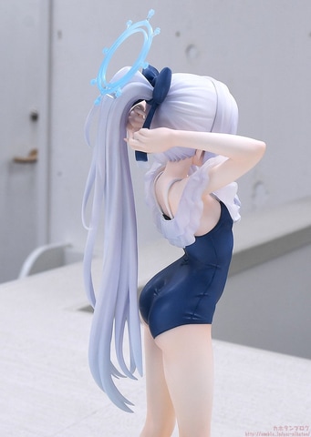 ミヤコ（水着）メモリアルロビーVer.｜グッドスマイルカンパニー