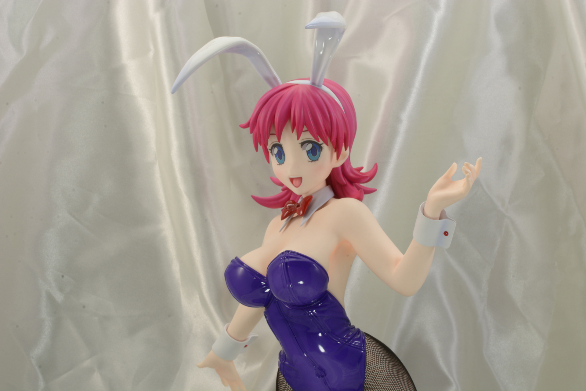 光沢のあるサテン