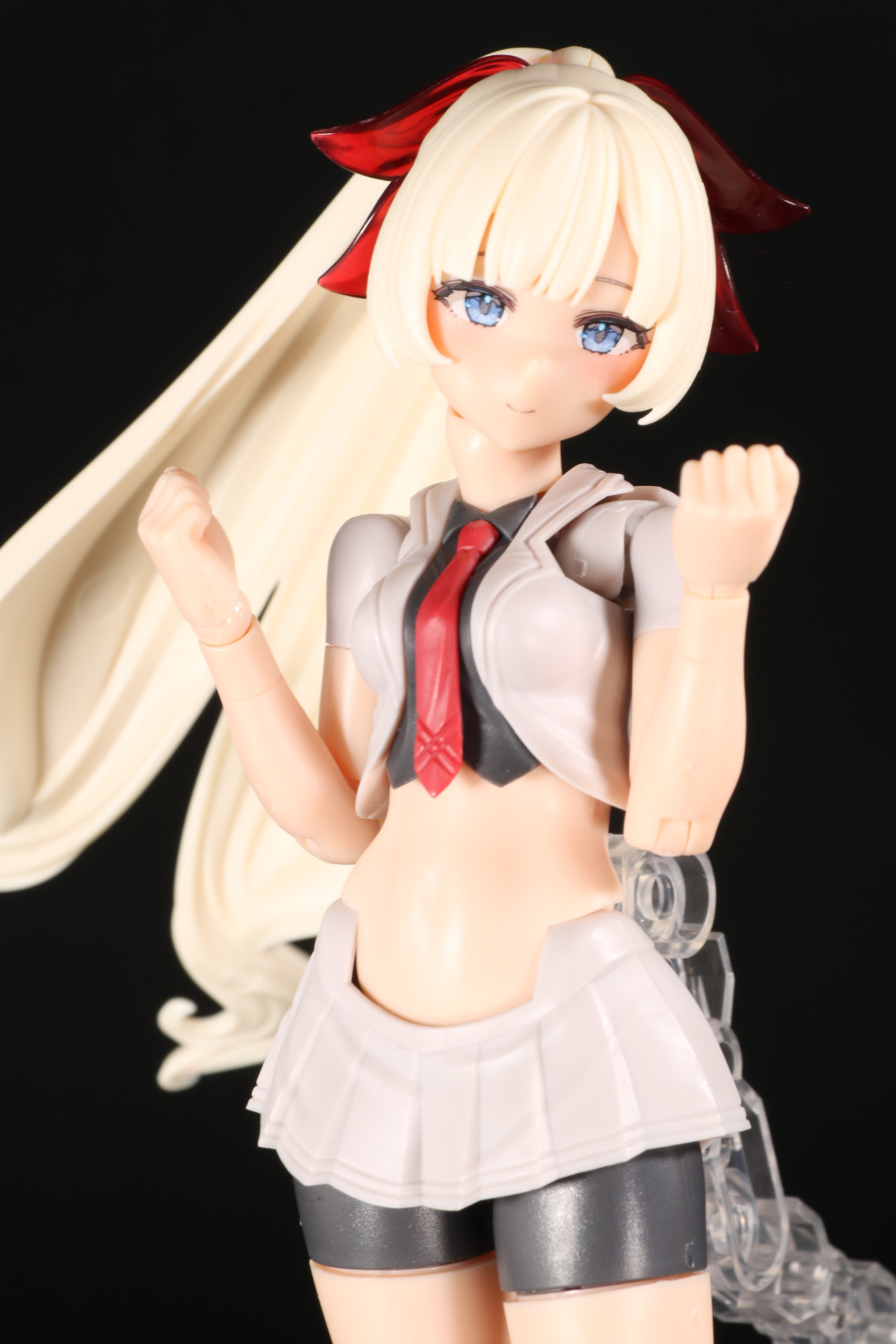 前かがみのポーズも可能