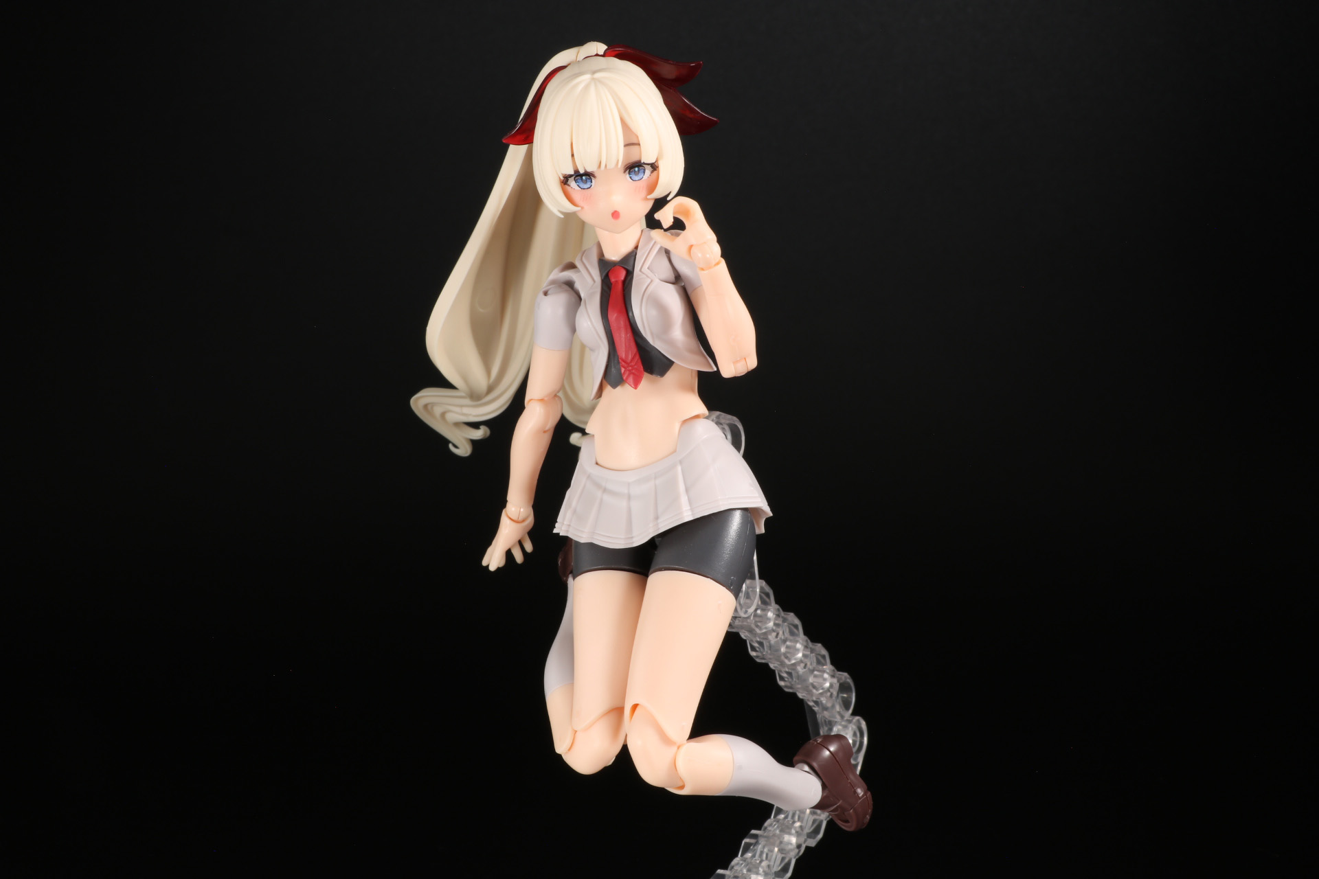 前かがみのポーズも可能