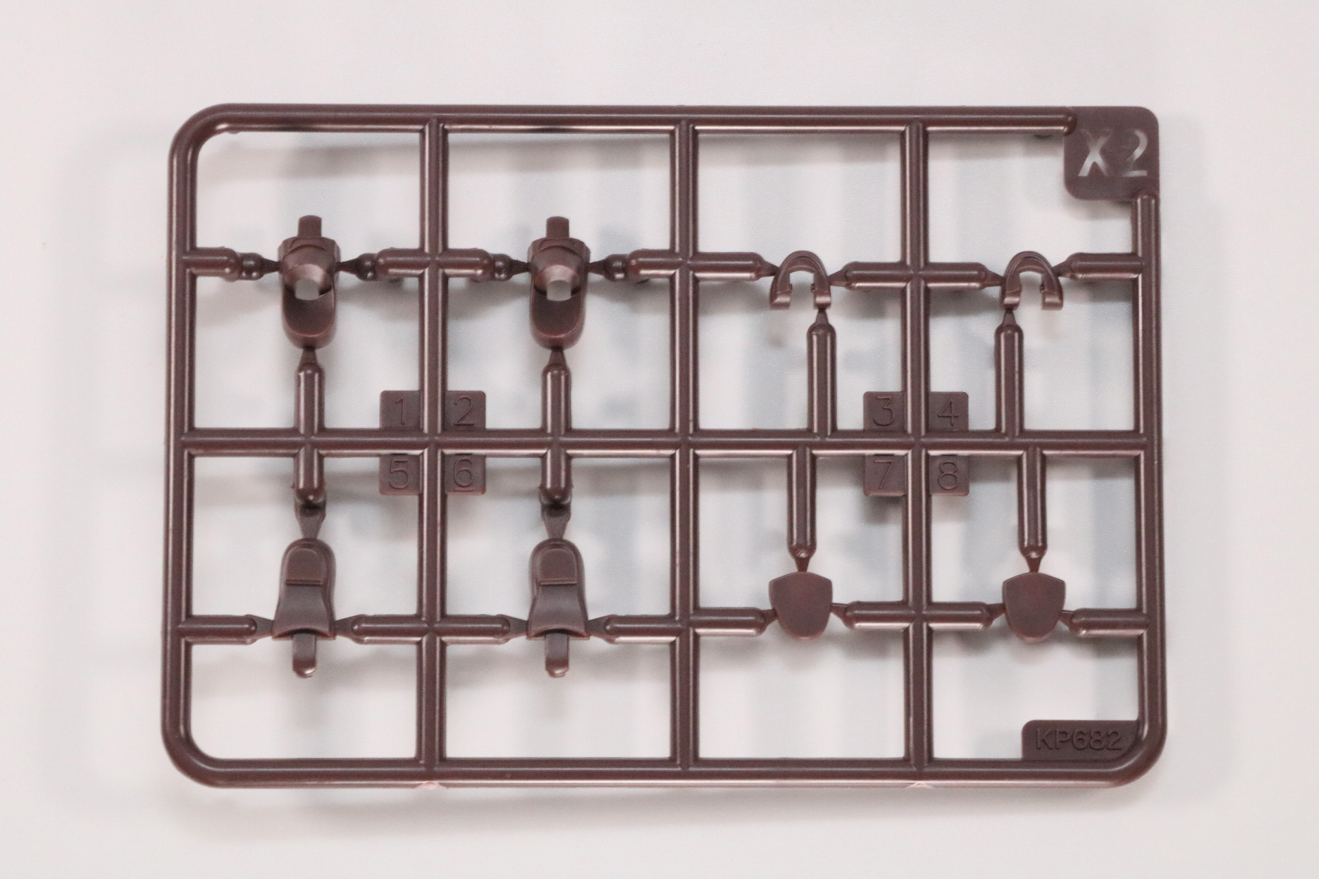 X2パーツ。ブラウンの成型色