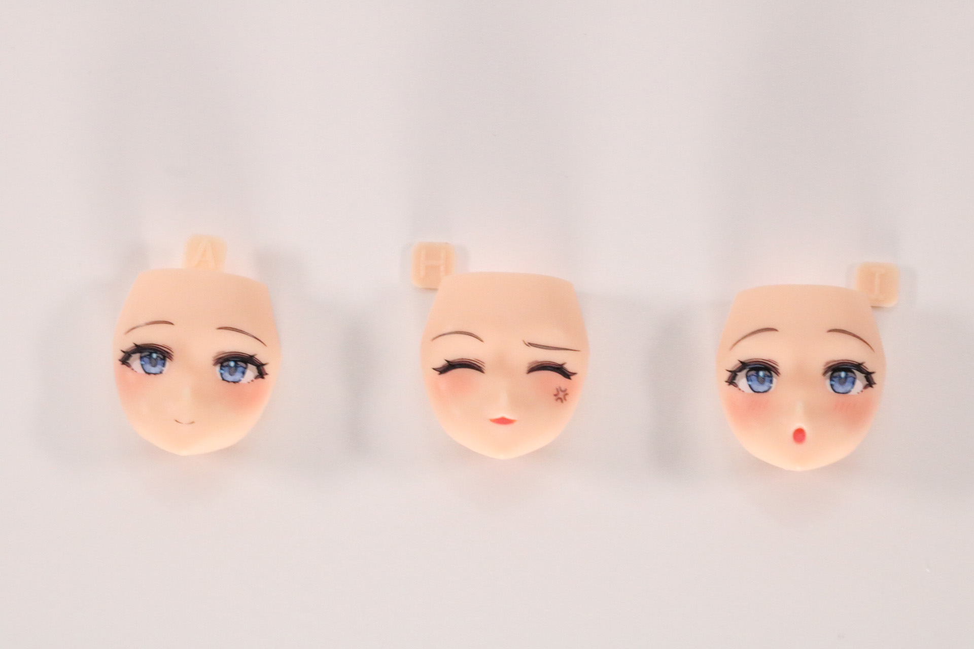 塗装済み顔パーツ3種