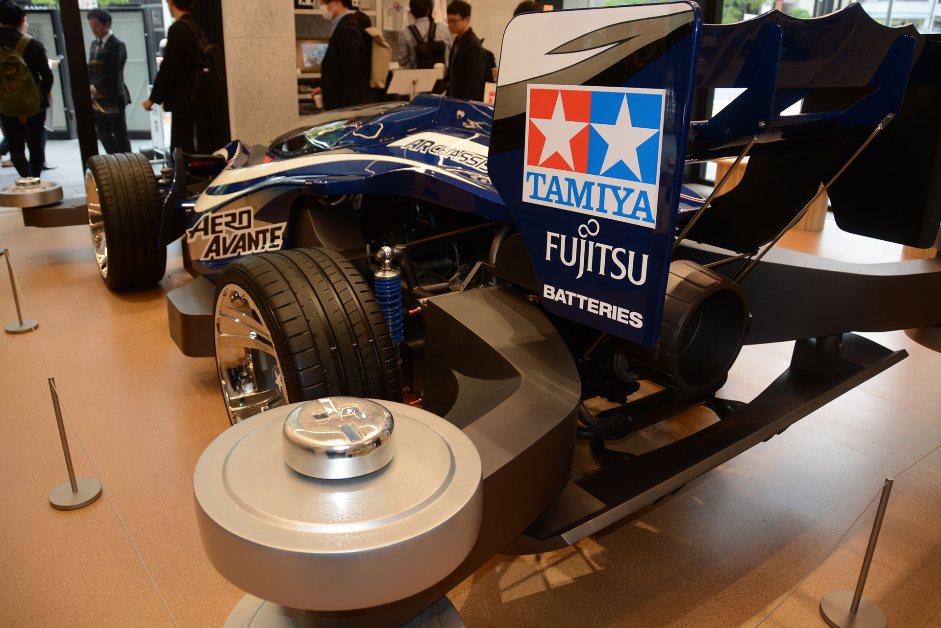 「1/1 ミニ四駆 エアロアバンテ」