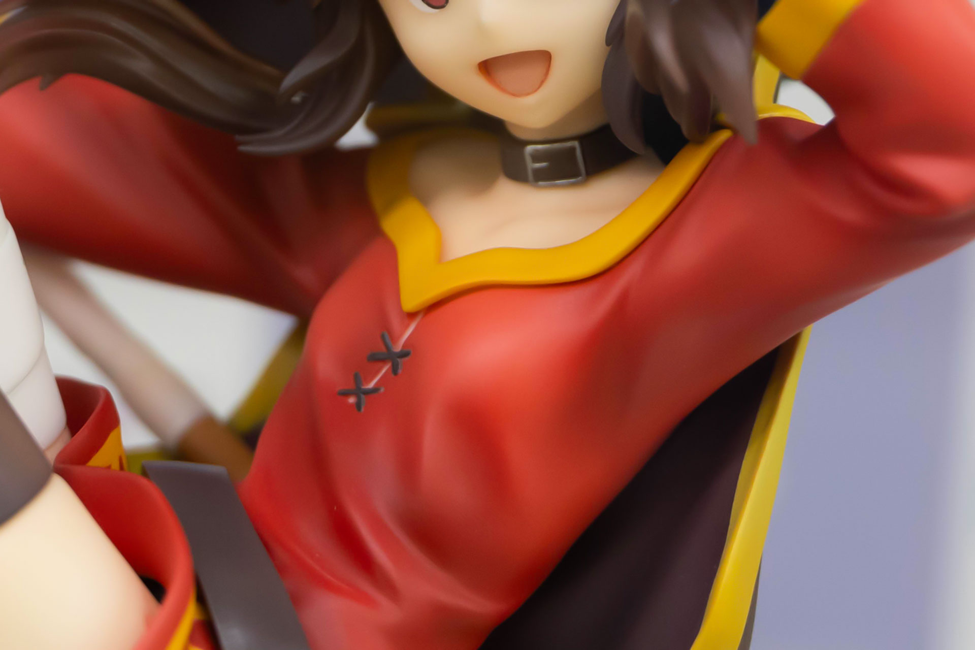 しわの寄りかたも絶妙な造形だ