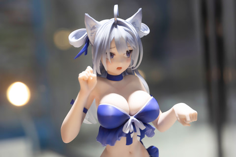 恋恋フィギュア モカ シナモン 特別企画】【あみあみ展示撮り下ろし】鮮やかなブルーのビキニ姿