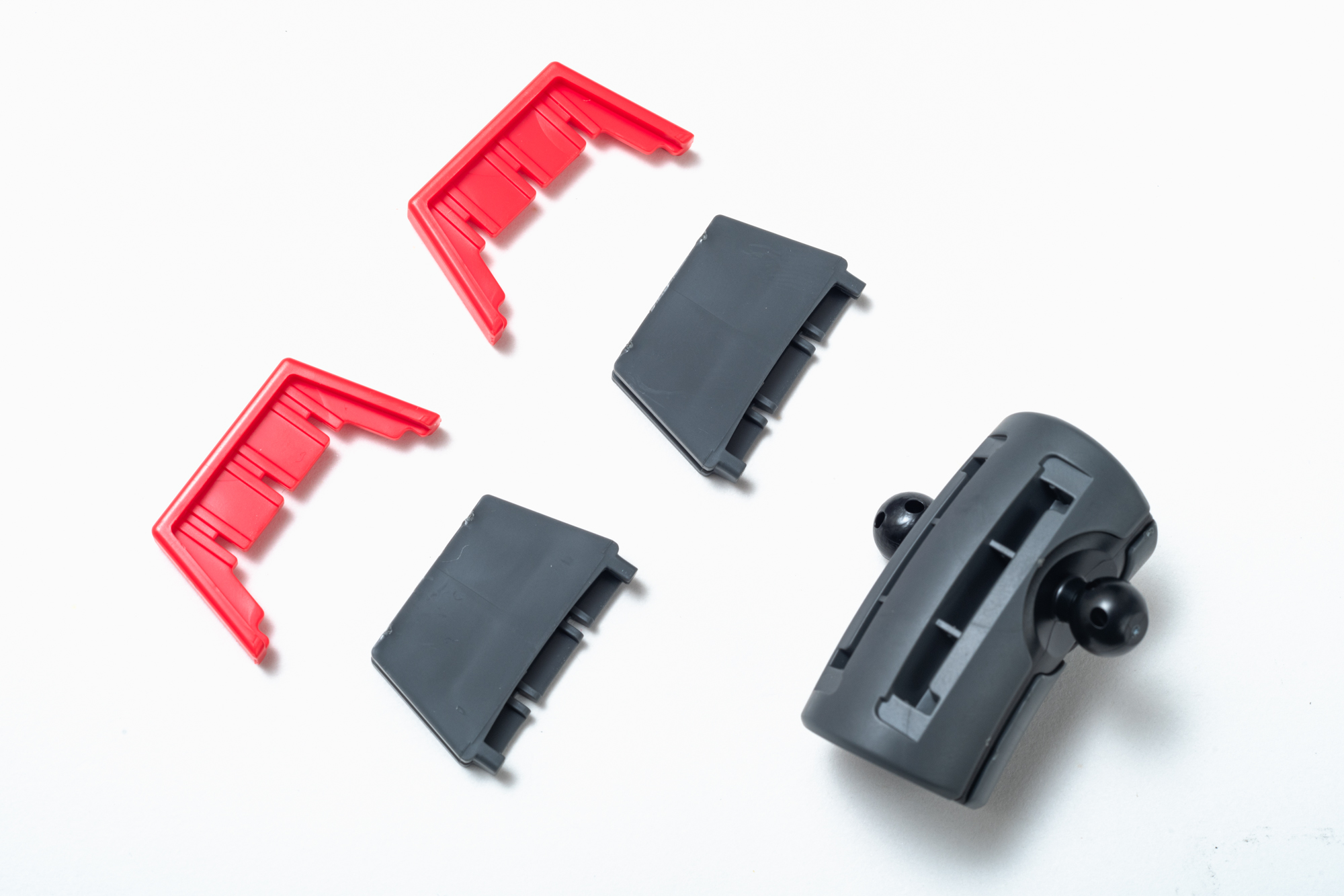 はめこむだけの簡単な作業