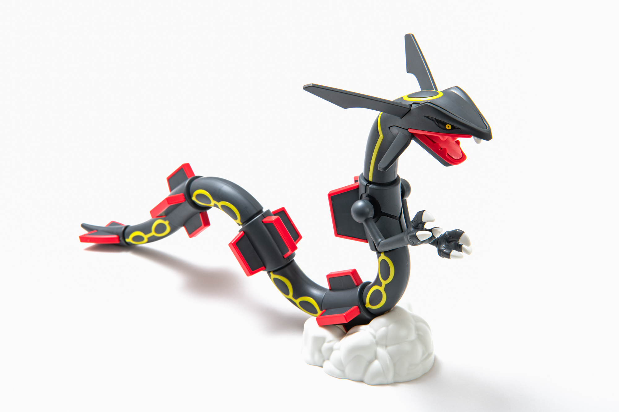 このポージングで全高は約150mm