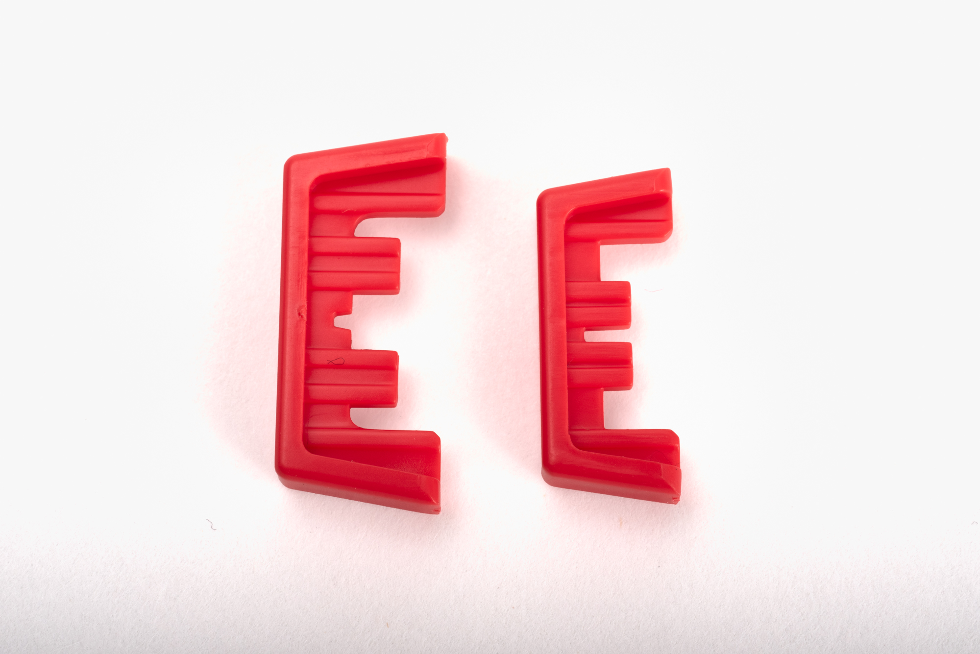 パーツの大きさが違うので無理に入れ込まないようにしたい