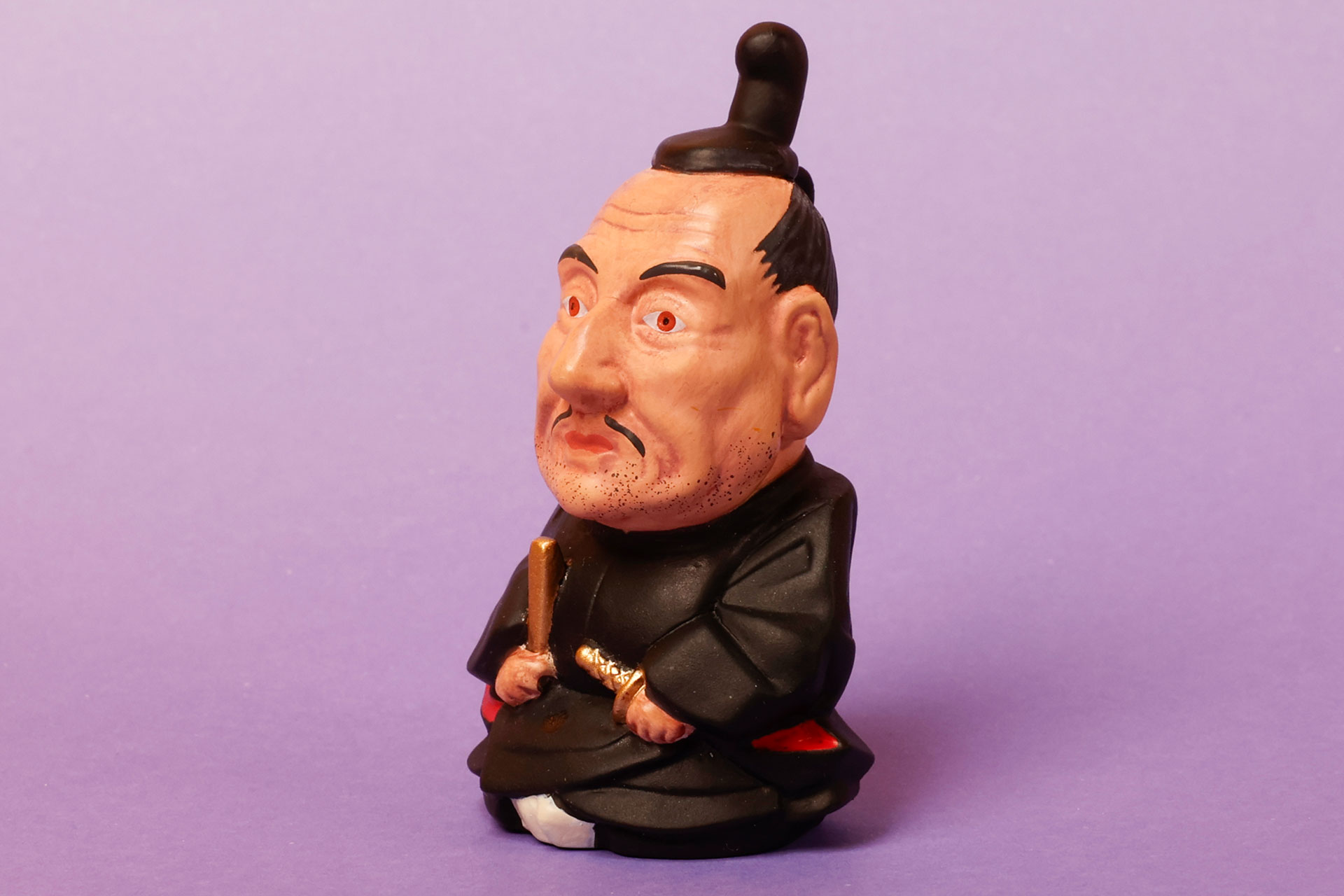 顔は大きいだけではなく、横にもちょっと広め！？