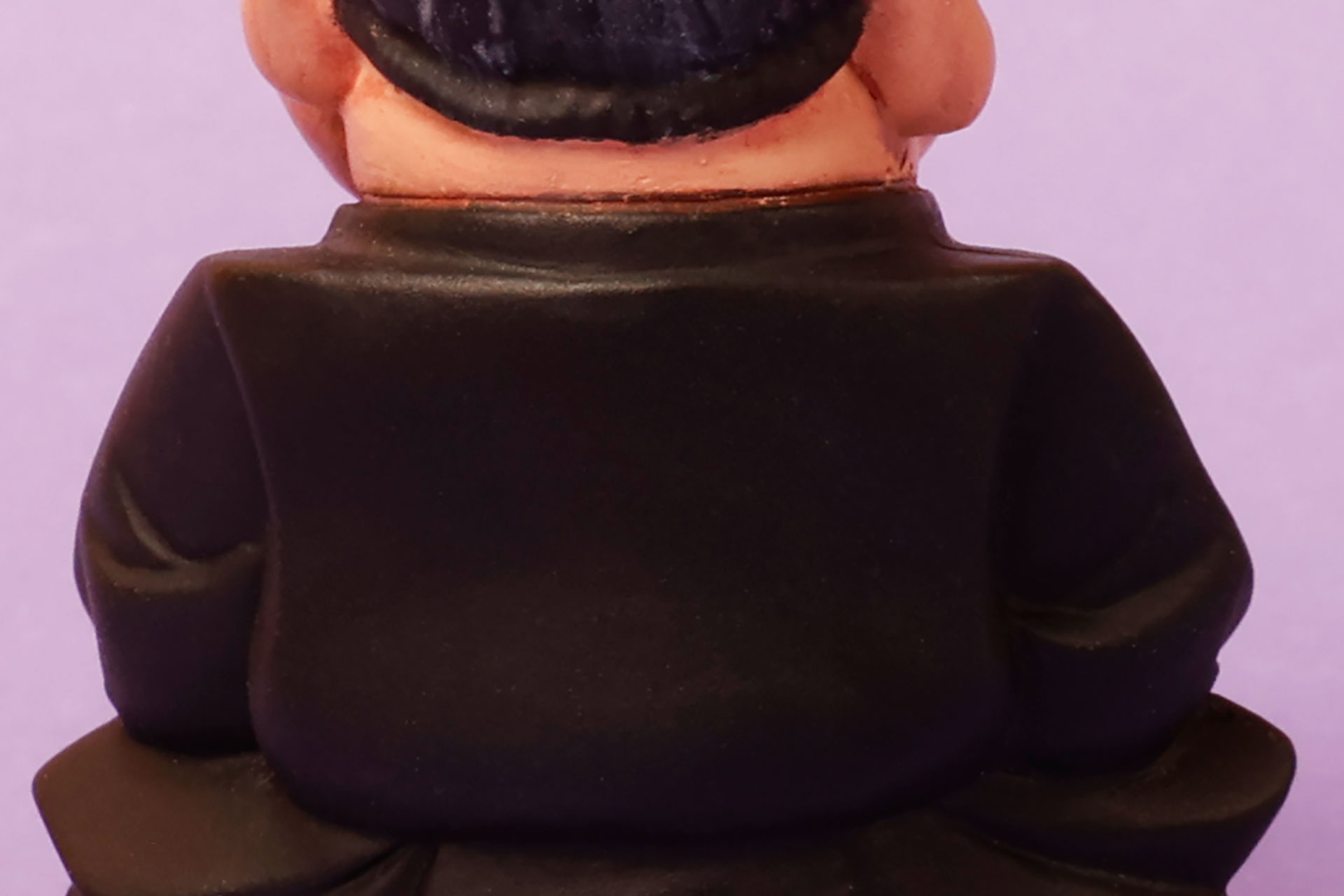 束帯の背中側も特に家紋などは描かれていない