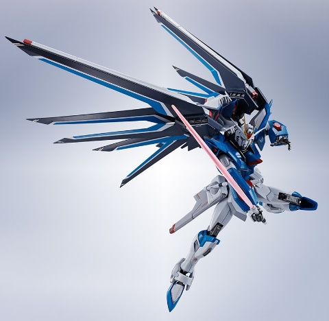 機動戦士ガンダムSEED FREEDOM」ライジングフリーダムガンダムの